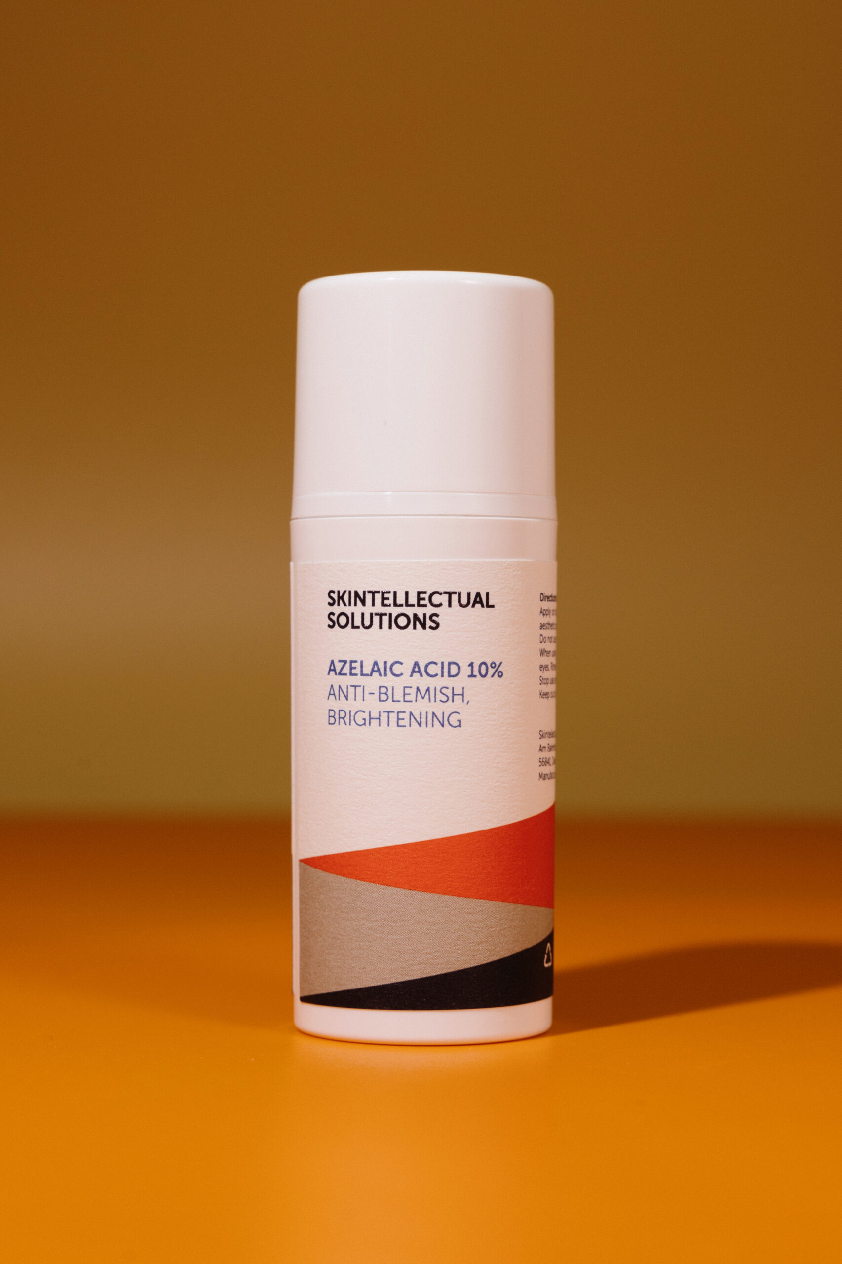 Микроэмульсия с азелаиновой кислотой Skintellectual Solutions Azelaic Acid 10% 30ml
Микроэмульсия с азелаиновой кислотой Skintellectual Solutions Azelaic Acid 10% 30ml