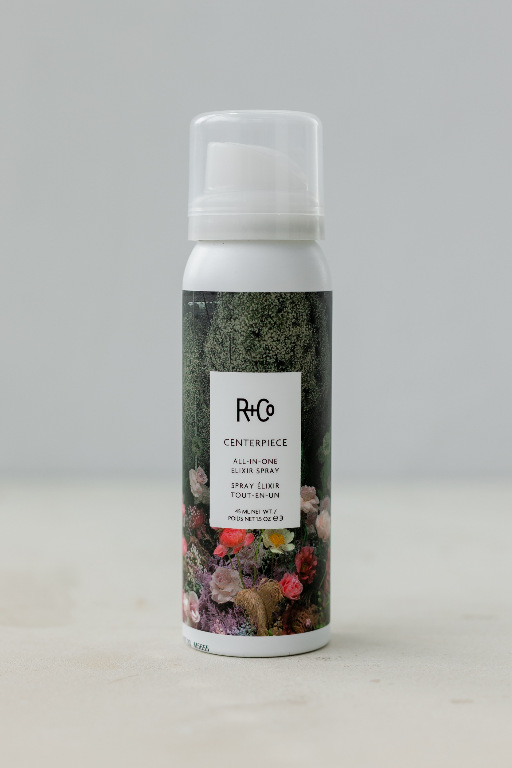 ГЛАВНЫЙ ГЕРОЙ спрей-эликсир для идеальных волос (тревел) R+Co CENTERPIECE All-In-One Hair Elixir (travel) 45ml
ГЛАВНЫЙ ГЕРОЙ спрей-эликсир для идеальных волос (тревел) R+Co CENTERPIECE All-In-One Hair Elixir (travel) 45ml