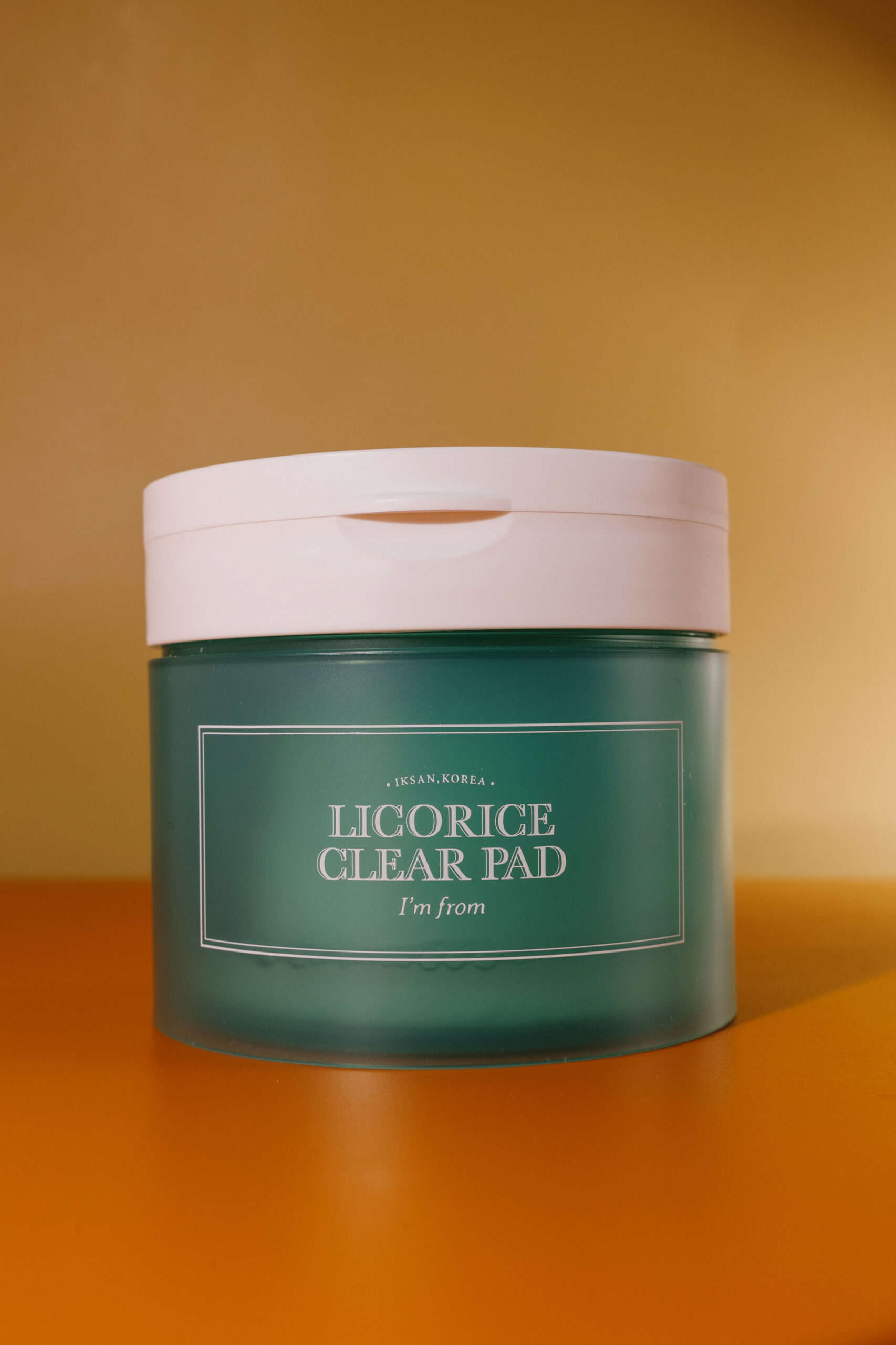 Успокаивающие тонер-пэды с 87% экстракта солодки I'm from Licorice Clear Pad 200ml (60шт)
Успокаивающие тонер-пэды с 87% экстракта солодки I'm from Licorice Clear Pad 200ml (60шт)
