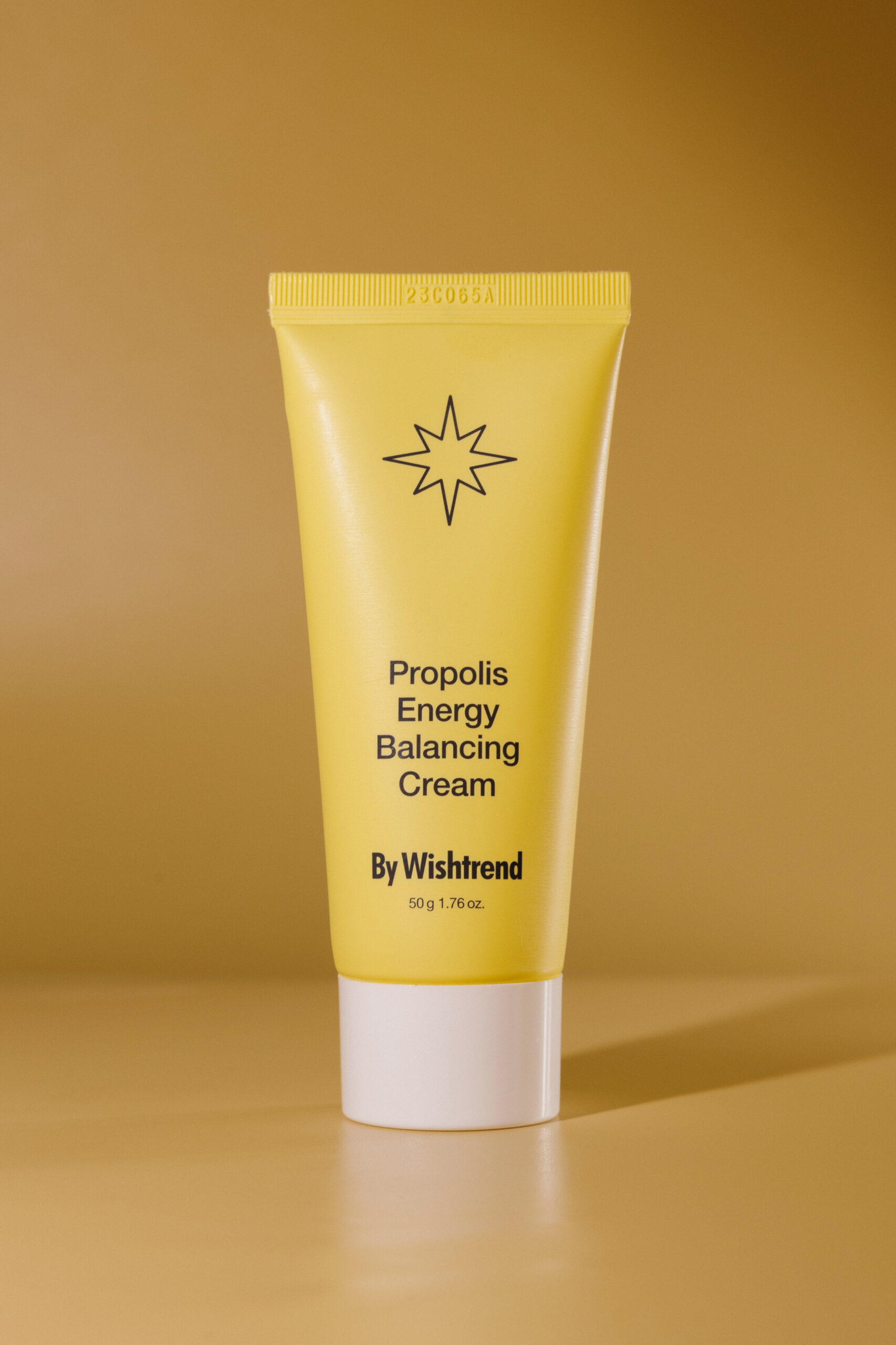 BU// Энергетический балансирующий крем с прополисом BY WISHTREND Propolis Energy Balancing Cream 50ml
BU// Энергетический балансирующий крем с прополисом BY WISHTREND Propolis Energy Balancing Cream 50ml