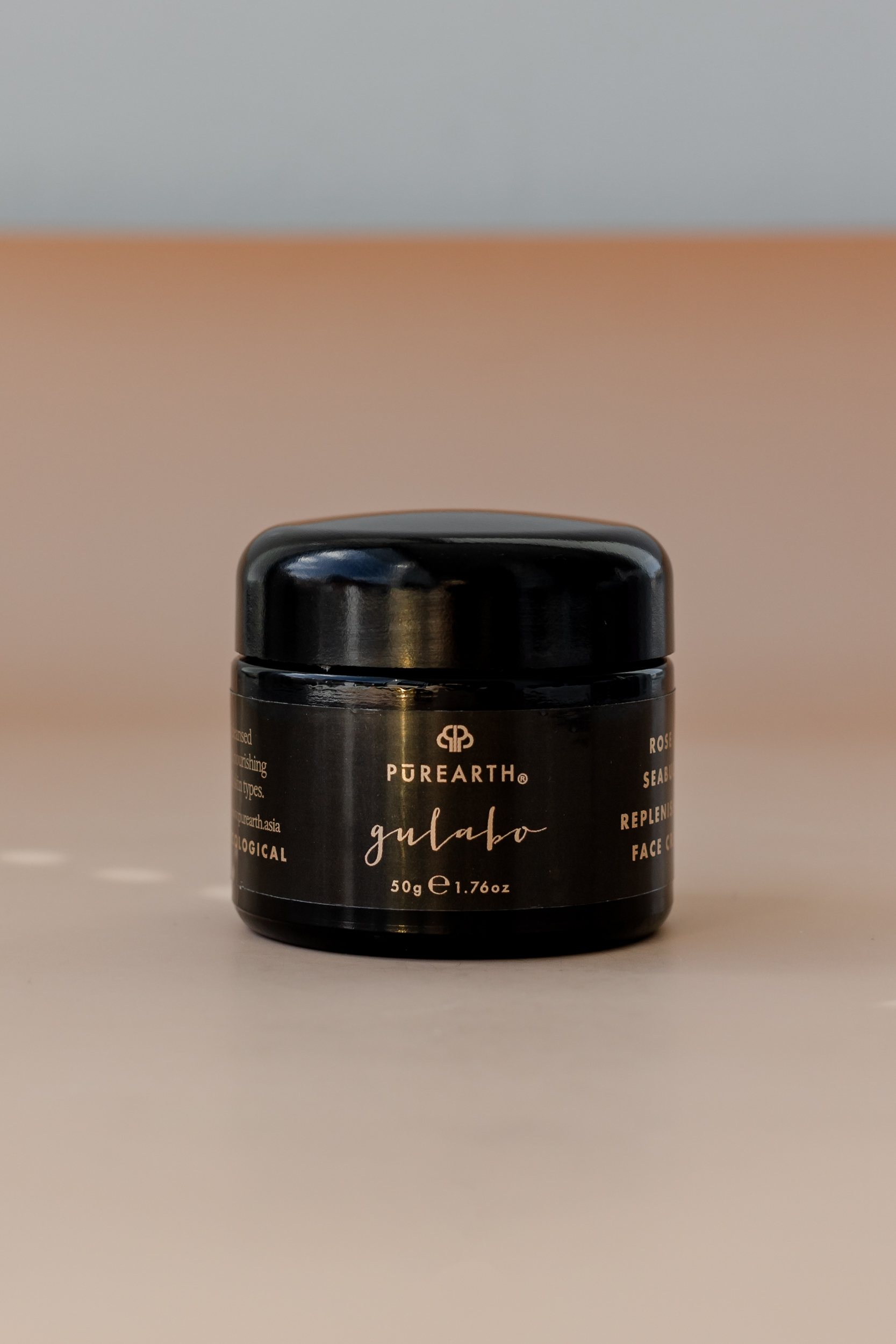 Питательный укрепляющий крем для лица с розой гулабо и облепихой PUREARTH Gulabo Rose & Seabuck Replenishing Face Creme 50g
Питательный укрепляющий крем для лица с розой гулабо и облепихой PUREARTH Gulabo Rose & Seabuck Replenishing Face Creme 50g