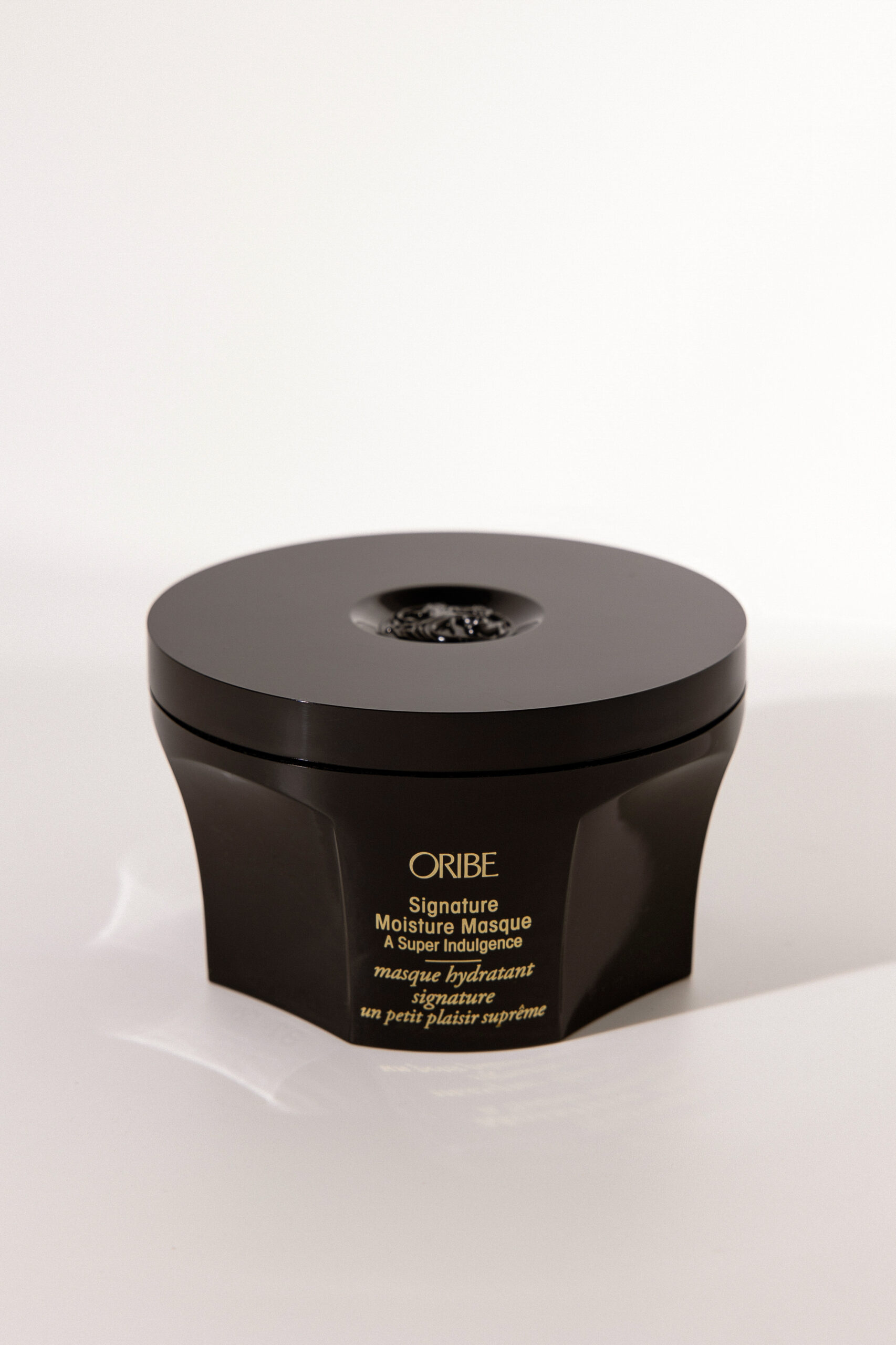 Увлажняющая маска для волос Вдохновение дня Oribe Signature Moisture Masque A Super Indulgence 175 ml
Увлажняющая маска для волос Вдохновение дня Oribe Signature Moisture Masque A Super Indulgence 175 ml