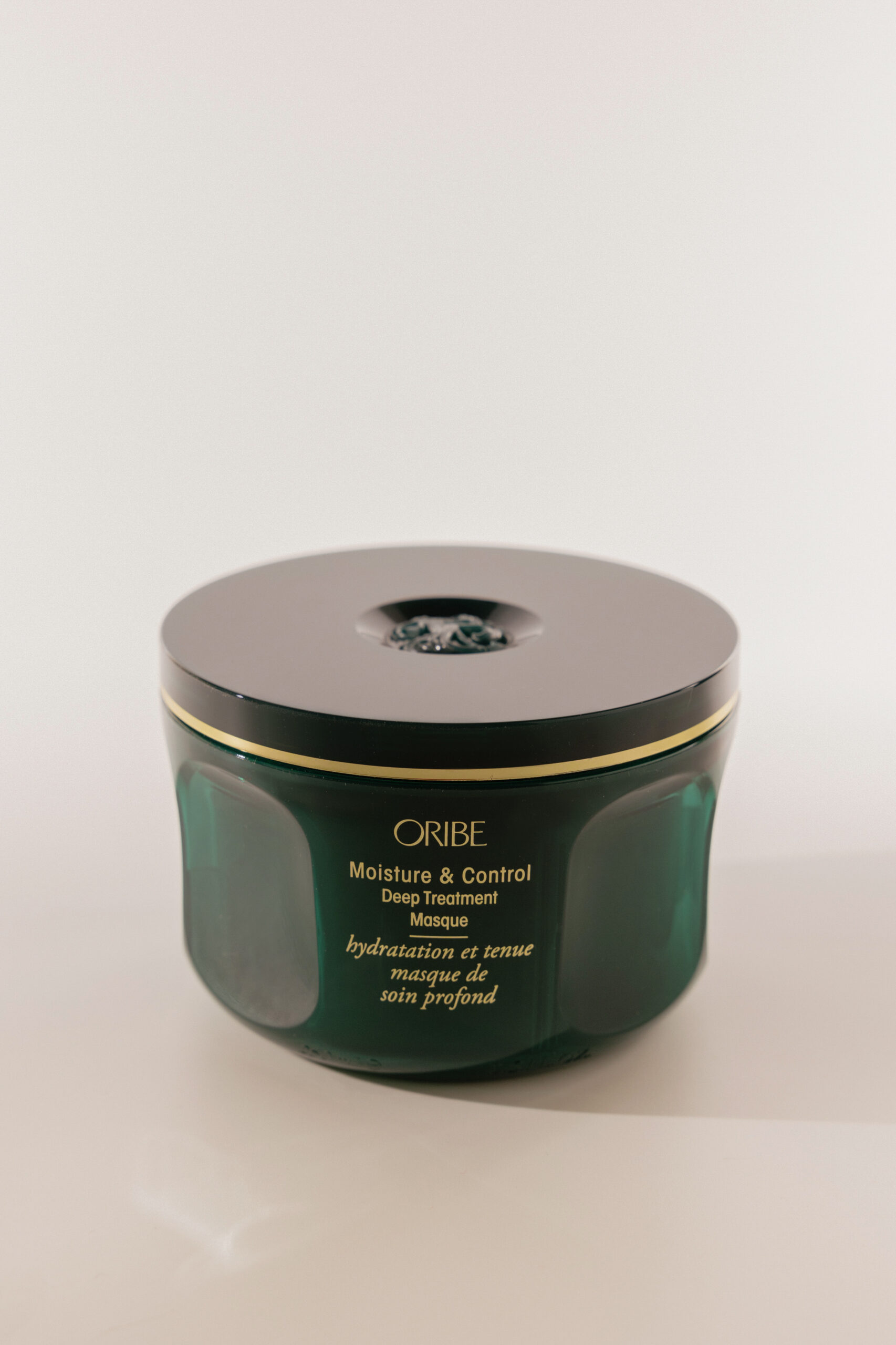 Маска для вьющихся волос Источник красоты Oribe Moisture & Control Deep Treatment Masque 250 ml
Маска для вьющихся волос Источник красоты Oribe Moisture & Control Deep Treatment Masque 250 ml