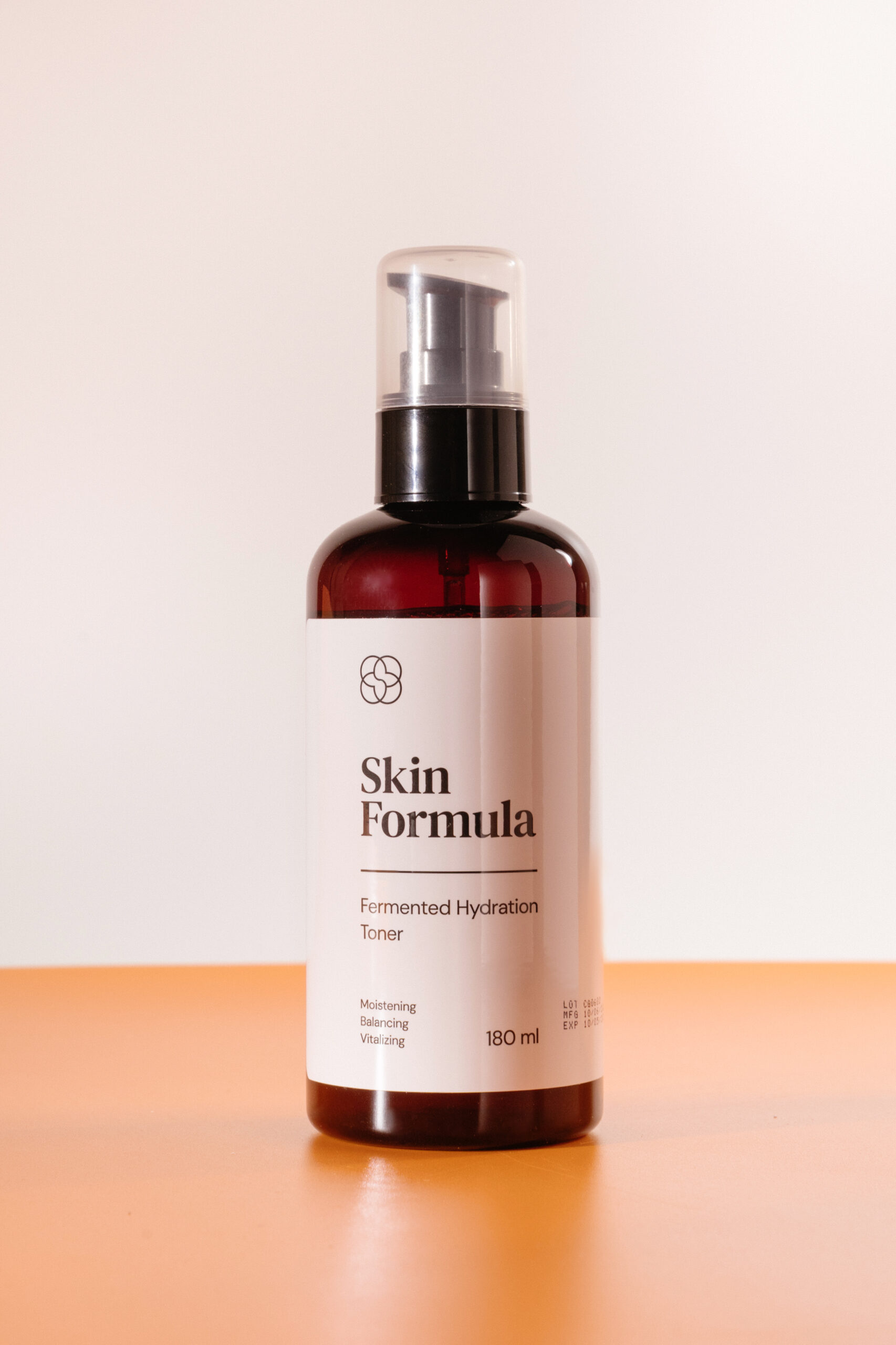 Увлажняющий тоник для восстановления гидролипидного баланса кожи Skin Formula Fermented Hydration Toner 180ml
Увлажняющий тоник для восстановления гидролипидного баланса кожи Skin Formula Fermented Hydration Toner 180ml