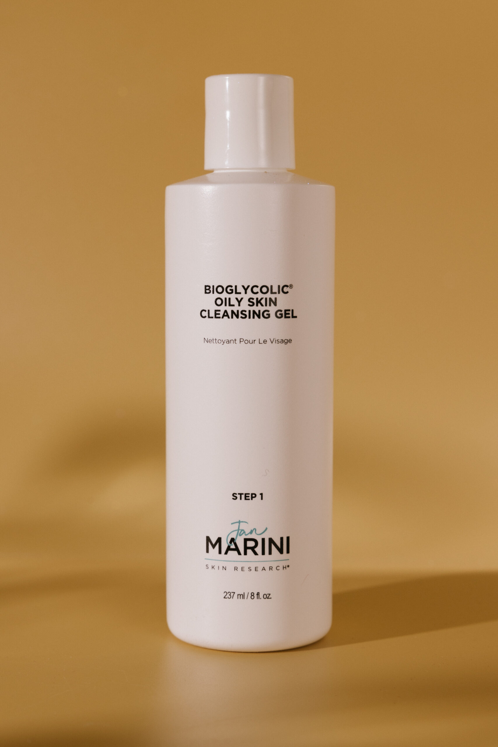 Очищающий гель с гликолевой кислотой для жирной кожи JAN MARINI Bioglycolic Oily Skin Cleansing Gel 237ml
Очищающий гель с гликолевой кислотой для жирной кожи JAN MARINI Bioglycolic Oily Skin Cleansing Gel 237ml