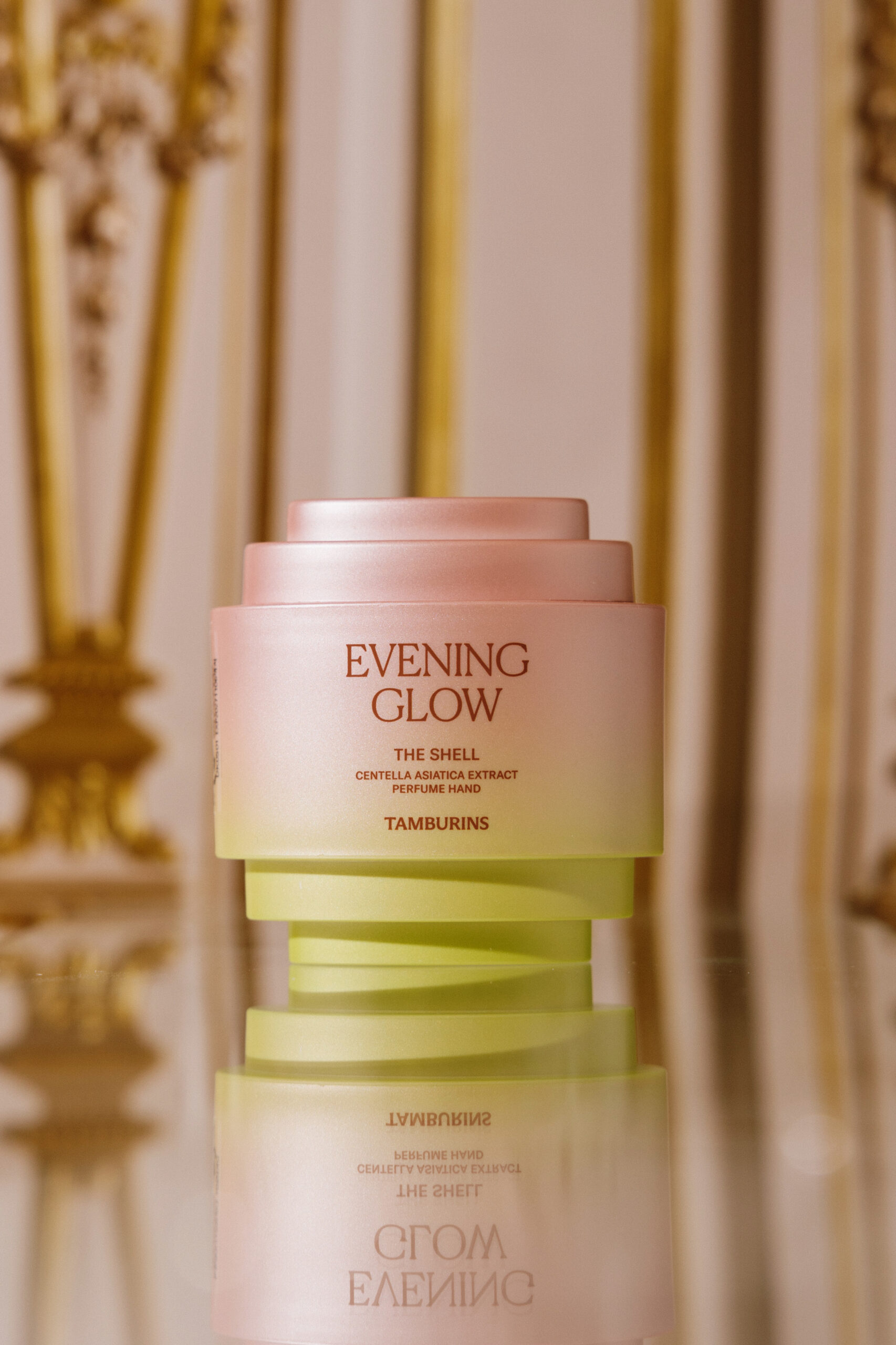 Парфюмированный крем для рук TAMBURINS The Shell Perfume Hand 30ml - Evening Glow
Парфюмированный крем для рук TAMBURINS The Shell Perfume Hand 30ml - Evening Glow