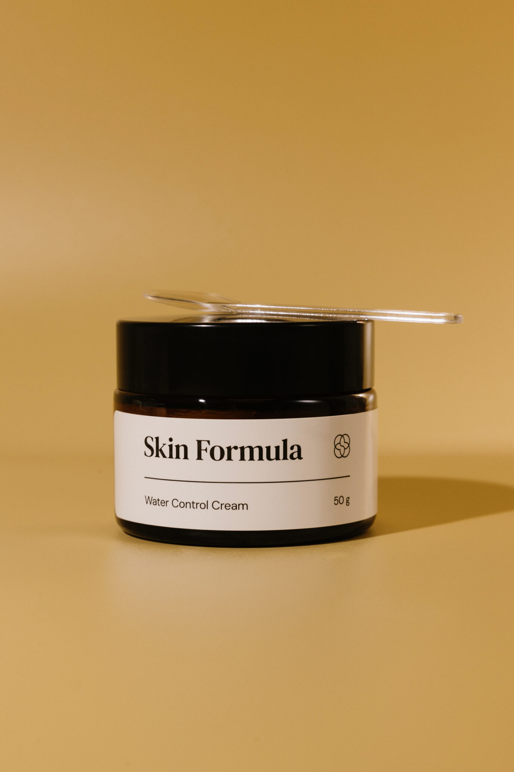 Крем для длительного увлажнения и восстановления клеточной энергии Skin Formula Water Control Cream 50g
Крем для длительного увлажнения и восстановления клеточной энергии Skin Formula Water Control Cream 50g
