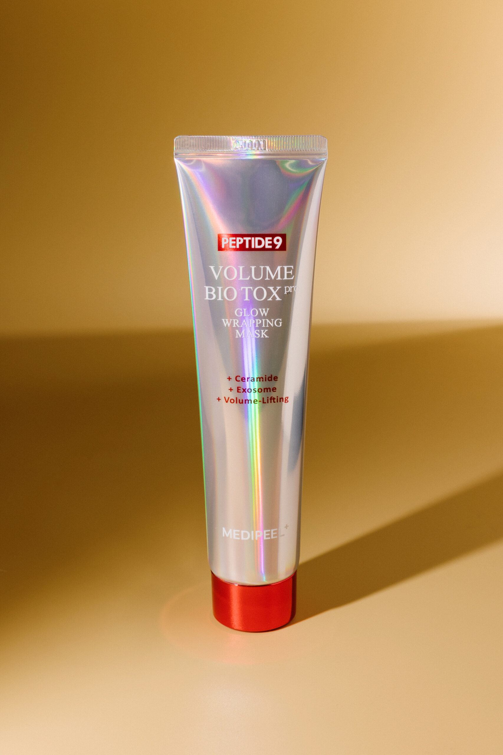 Омолаживающая маска-плёнка для зрелой кожи MEDI-PEEL Volume Bio Tox Glow Wrapping Mask PRO 70ml
Омолаживающая маска-плёнка для зрелой кожи MEDI-PEEL Volume Bio Tox Glow Wrapping Mask PRO 70ml