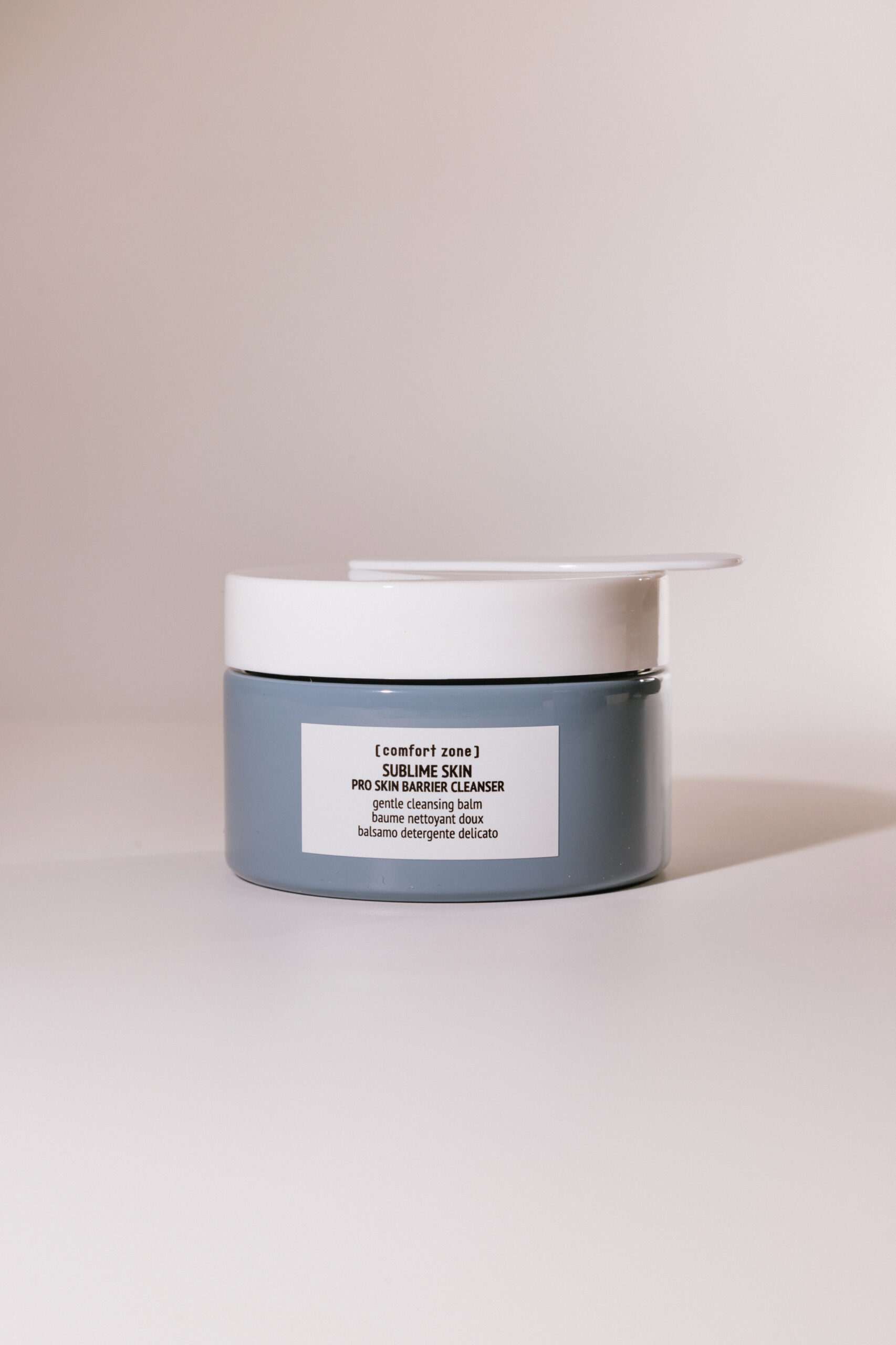 Мягкий anti-age бальзам для умывания Comfort Zone Sublime Pro Skin Barrier Cleanser 100ml
Мягкий anti-age бальзам для умывания Comfort Zone Sublime Pro Skin Barrier Cleanser 100ml