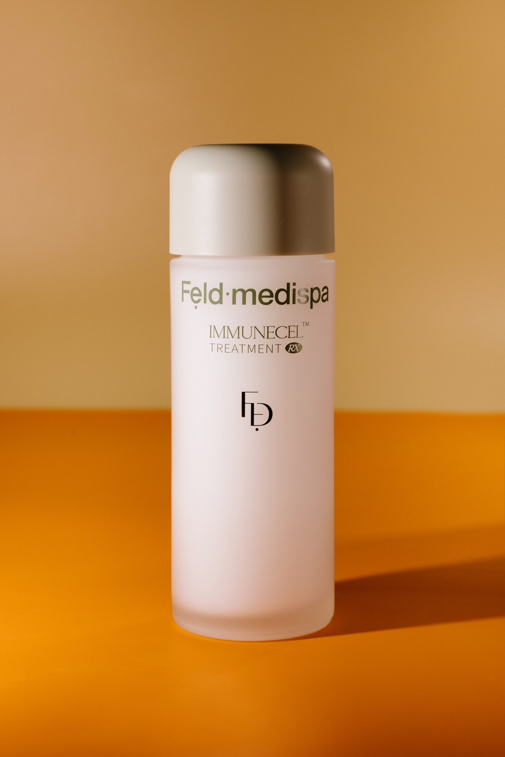 Тонер для глубокого питания и восстановления FELD MEDISPA Immunecel Treatment RX 150ml
Тонер для глубокого питания и восстановления FELD MEDISPA Immunecel Treatment RX 150ml