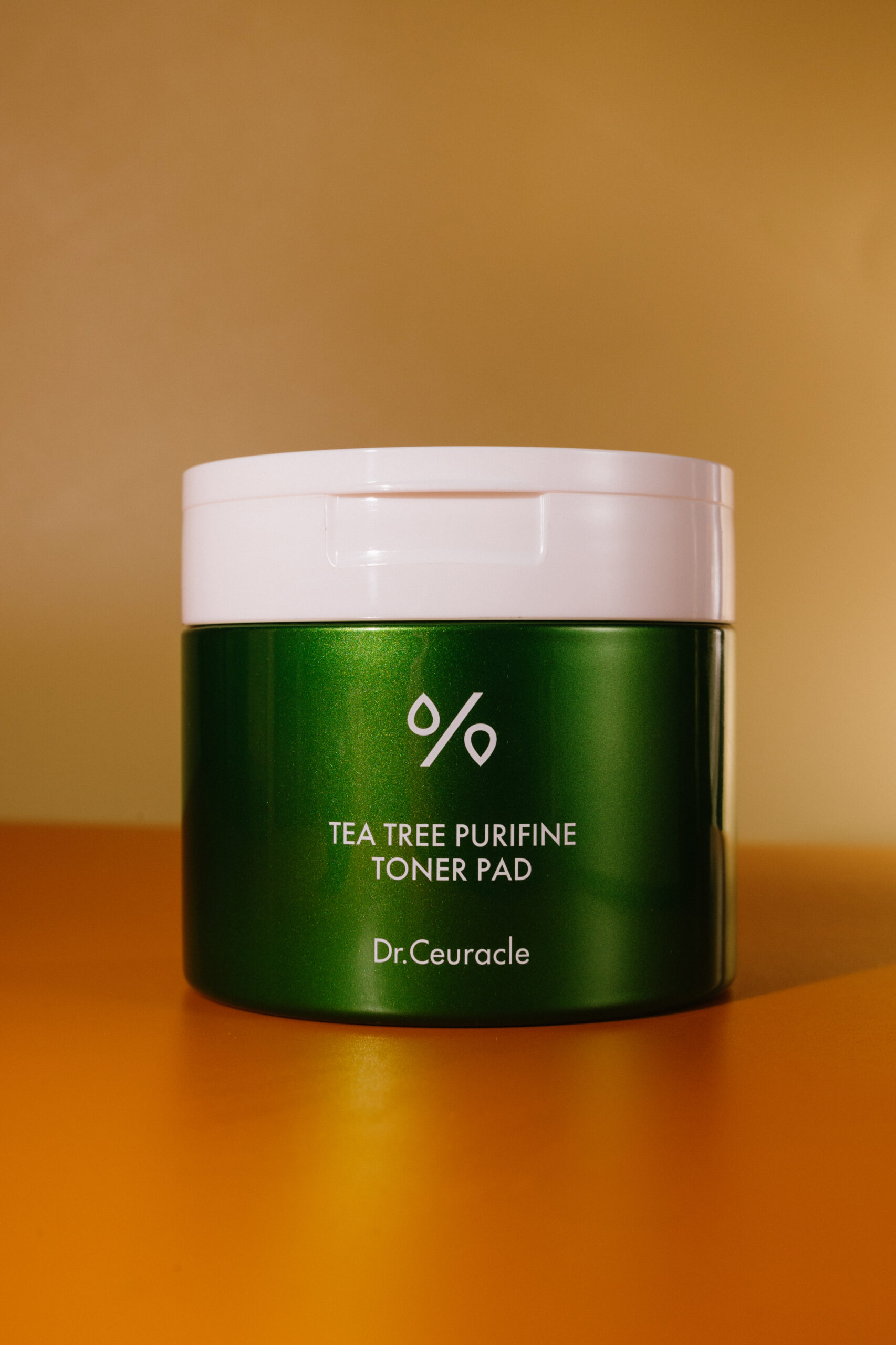 Успокаивающие тонер-пэды с чайным деревом Dr. Ceuracle Tea Tree Purifine Toner Pad 160ml
Успокаивающие тонер-пэды с чайным деревом Dr. Ceuracle Tea Tree Purifine Toner Pad 160ml