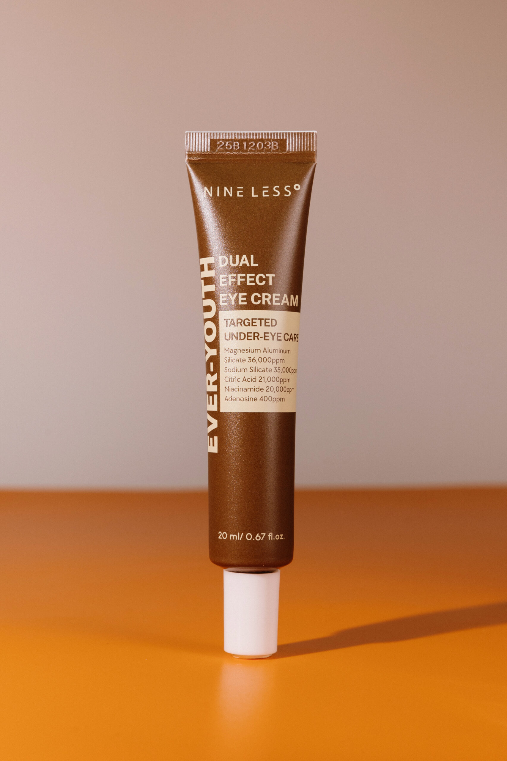 Крем подтягивающий для кожи вокруг глаз NINE LESS Ever-Youth Dual Effect Eye Cream 20ml
Крем подтягивающий для кожи вокруг глаз NINE LESS Ever-Youth Dual Effect Eye Cream 20ml