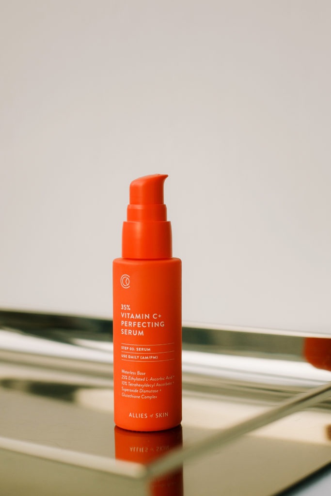 Масляная сыворотка с витамином С 35% ALLIES OF SKIN 35% Vitamin C Collagen Rebuilding Serum 30ml