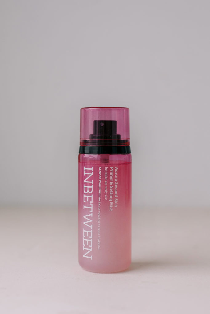 Мист-праймер BLITHE Inbetween Aurora Second Skin Primer & Setting Mist 82ml