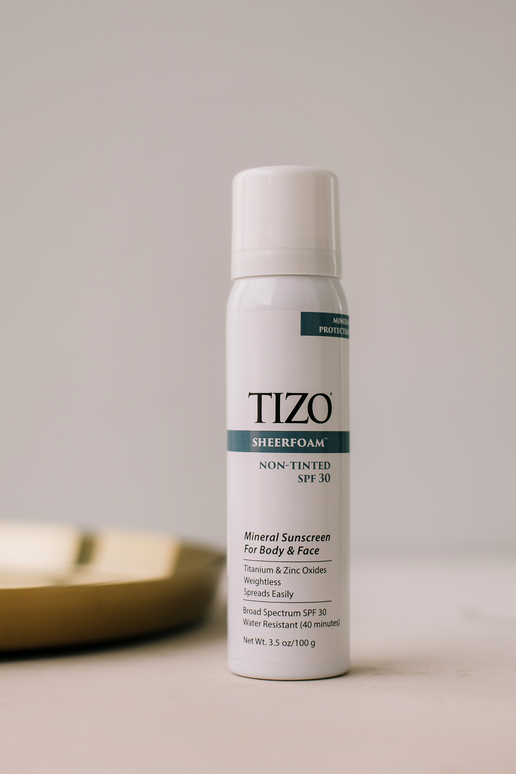 Пенка солнцезащитная для лица и тела без оттенка TiZO SheerFoam Sunscreen SPF 30 Non-Tinted 100g