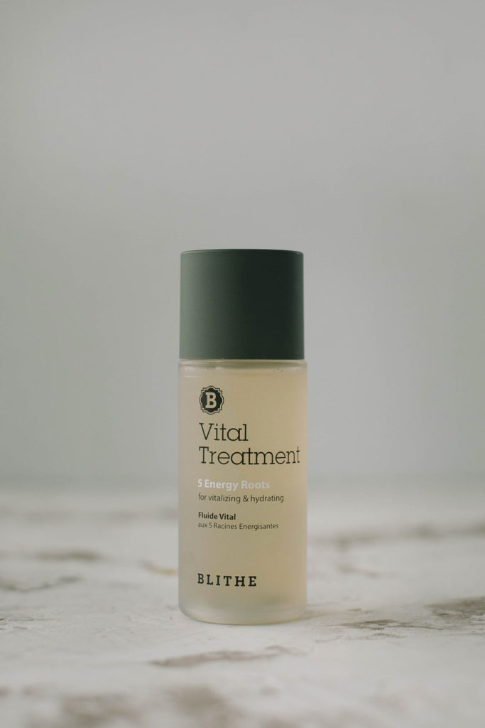 Легкая пробуждающая и антиоксидантная эссенция 5 корней BLITHE Vital Treatment 5 Energy Roots 54ml