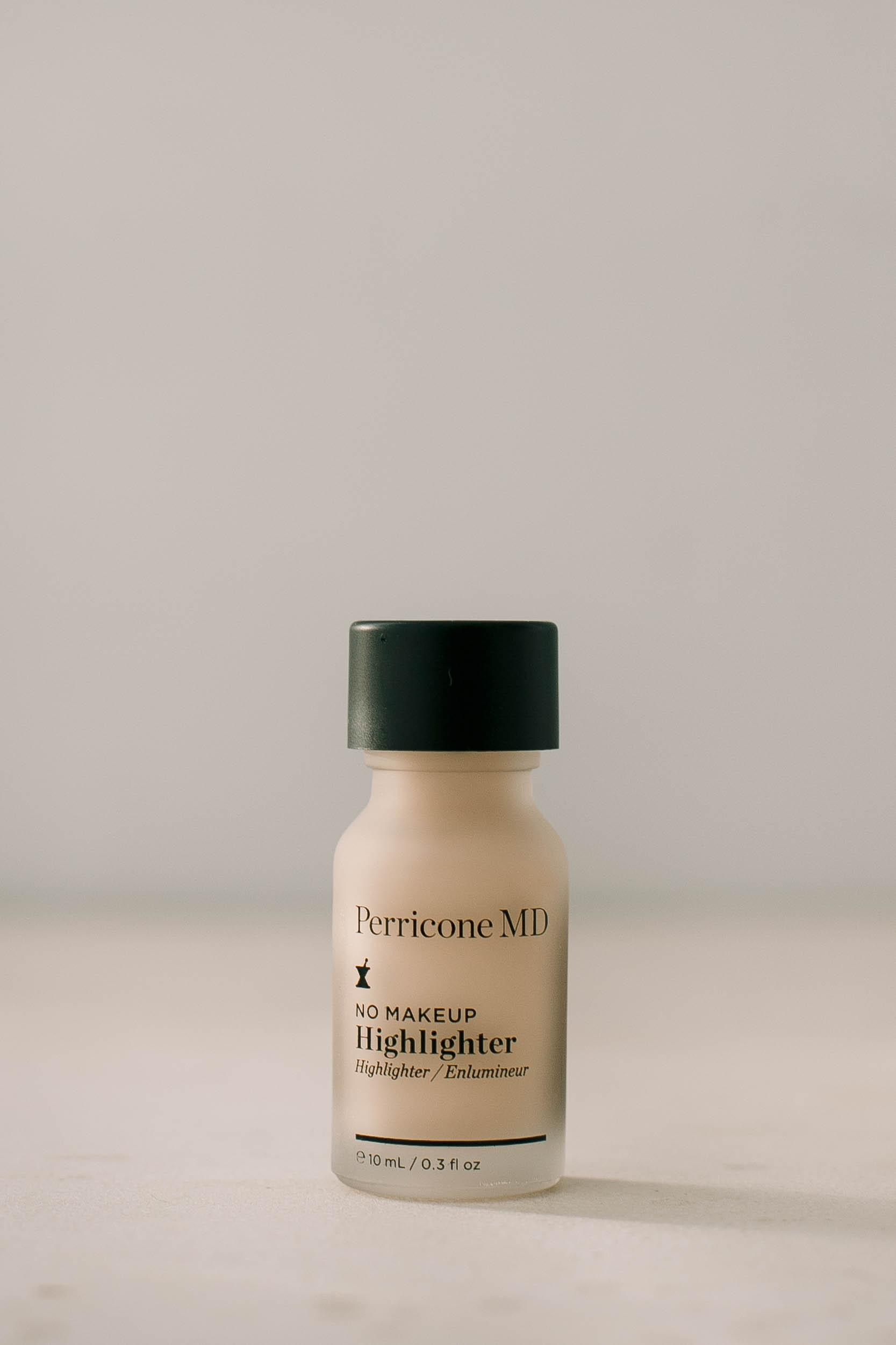 

Хайлайтер со светоотражающими пигментами PERRICONE MD No Makeup Highlighter 10ml