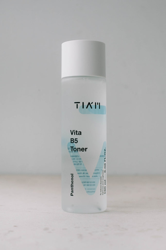 Увлажняющий тонер с пантенолом TIAM Vita B5 Toner 180ml