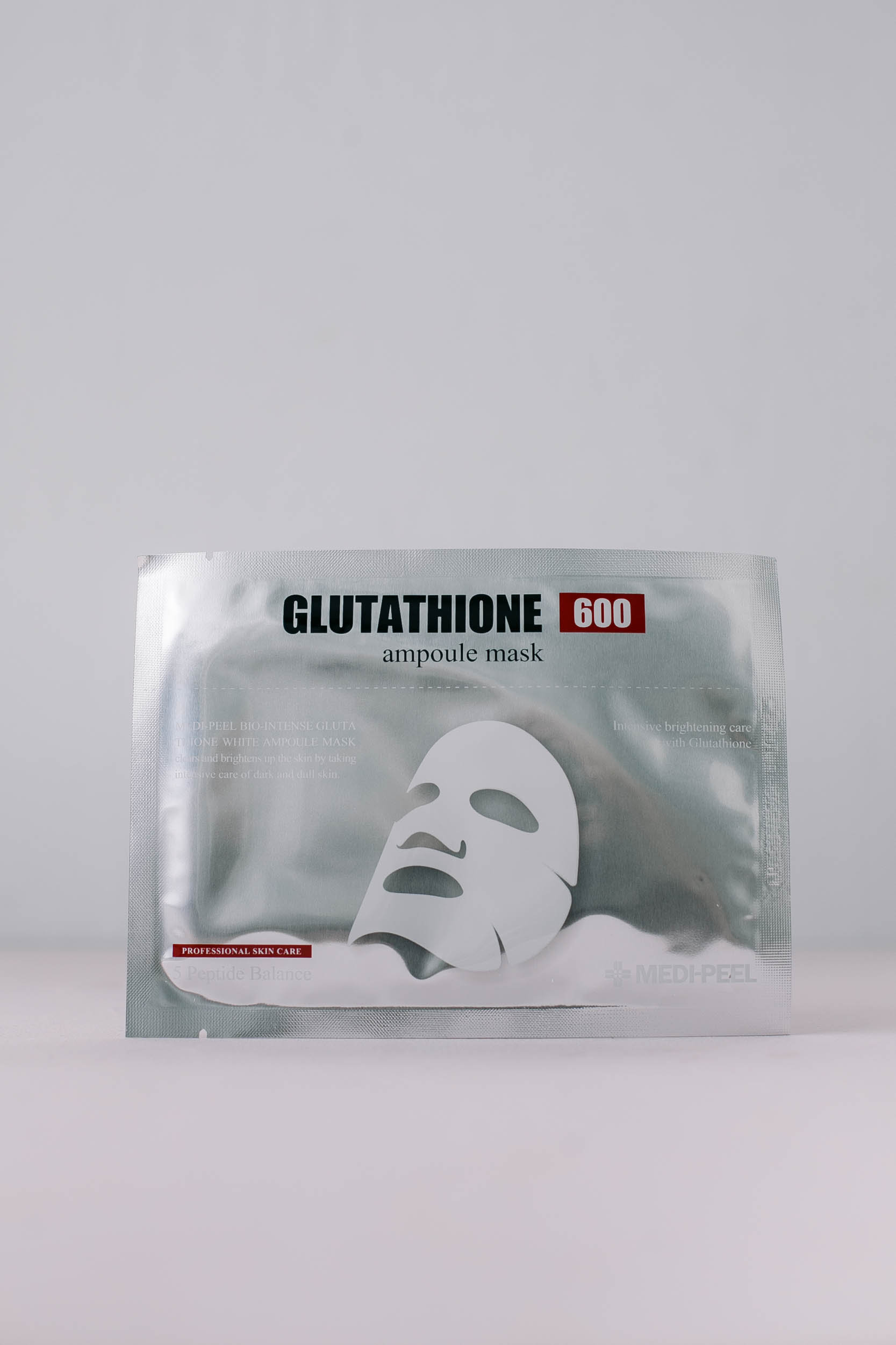 Осветляющая ампульная маска с глутатионом MEDI-PEEL Glutathione 600 Ampoule Mask 30ml