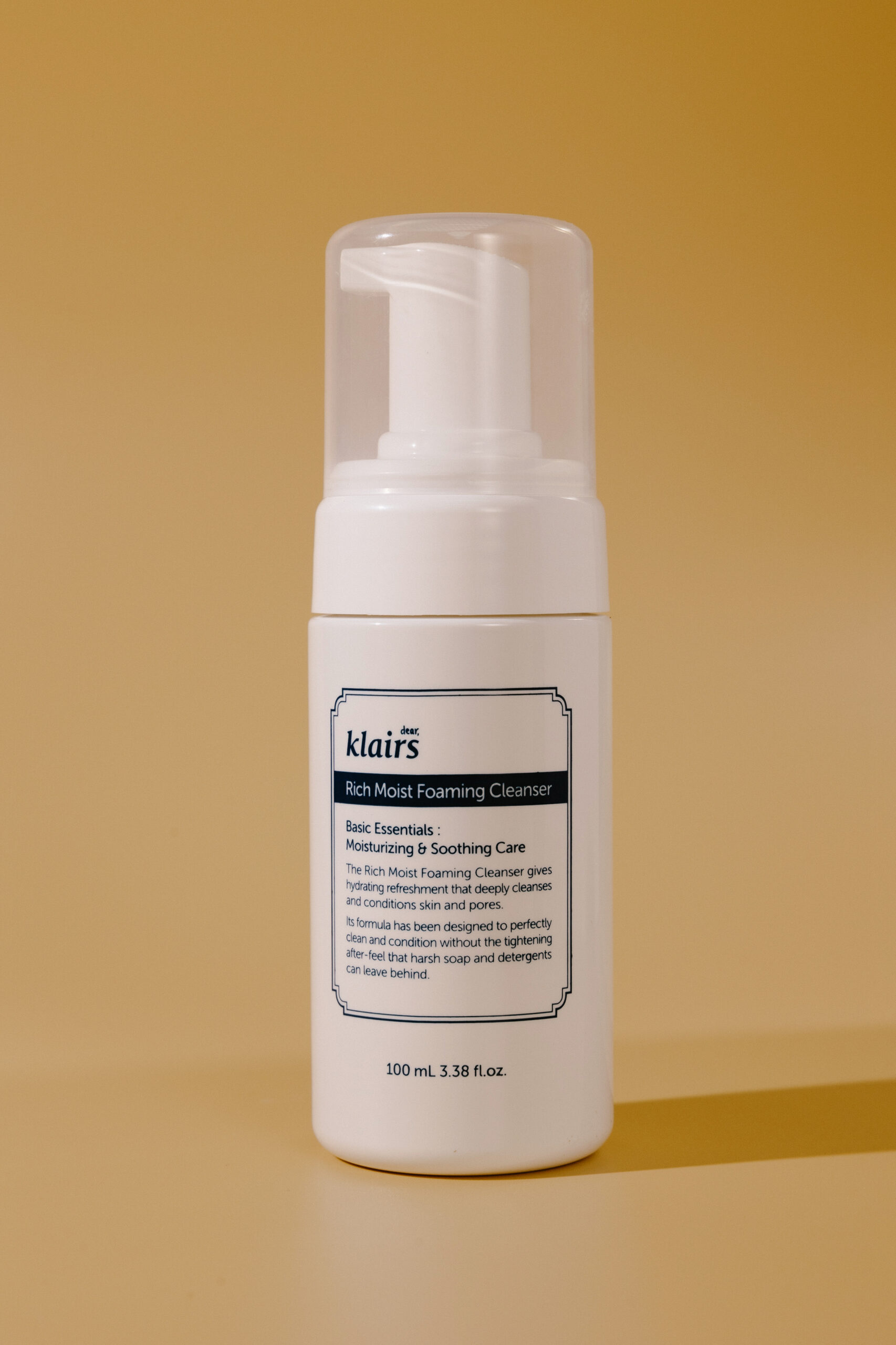 

Пенка для умывания с помпой KLAIRS Rich Moist Foaming Cleanser 100ml