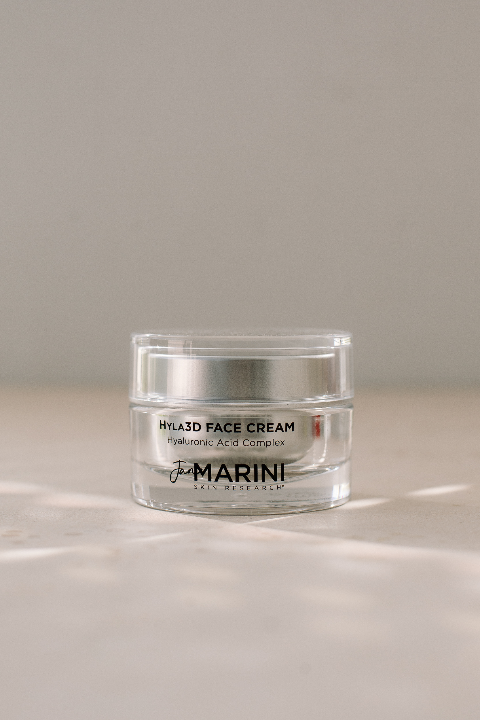 Ультра-увлажняющий и восстанавливающий барьерные функции крем JAN MARINI Hyla3D Face Cream 28g