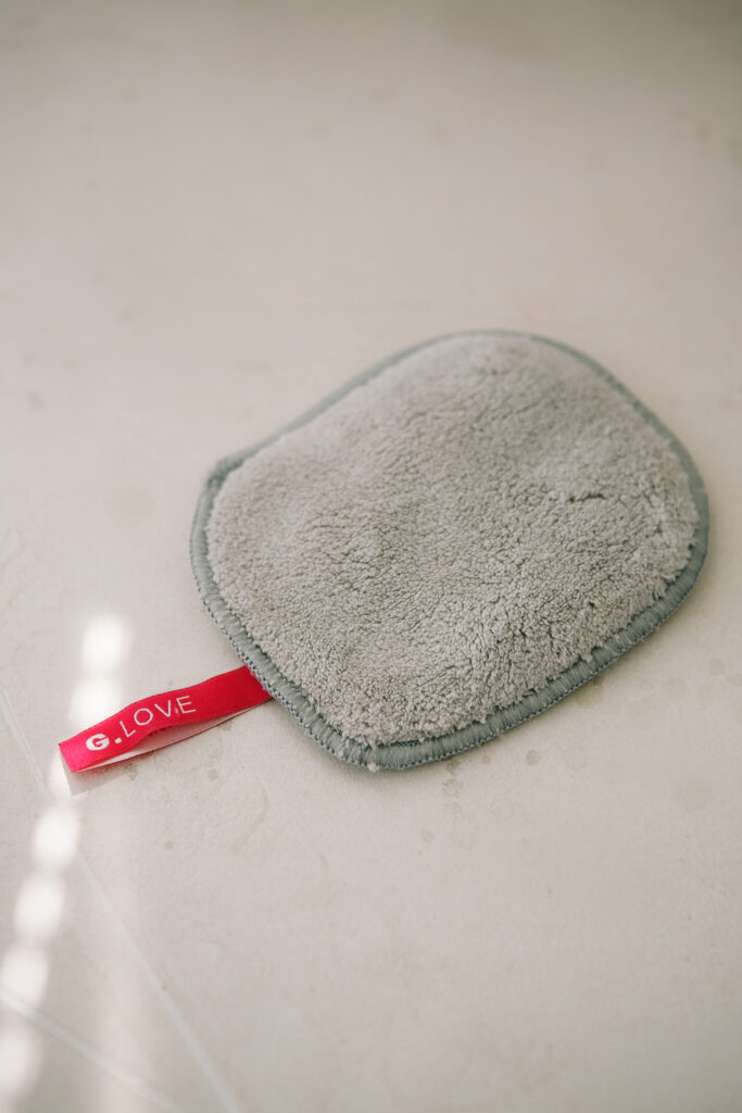 Косметический спонж для умывания и снятия макияжа G.LOVE Cleansing Pad (100% microfibra)