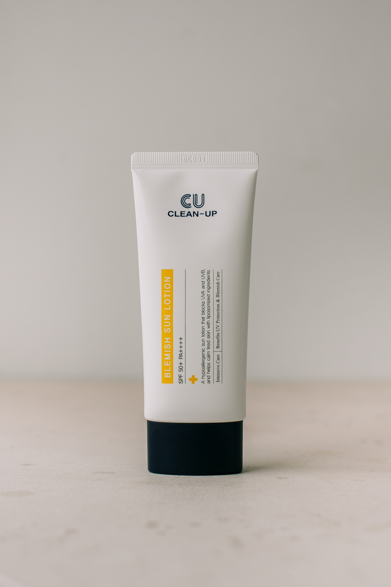 Успокаивающий санскрин CU Clean Up Blemish Sun Lotion SPF 50+/PA+++ 60ml