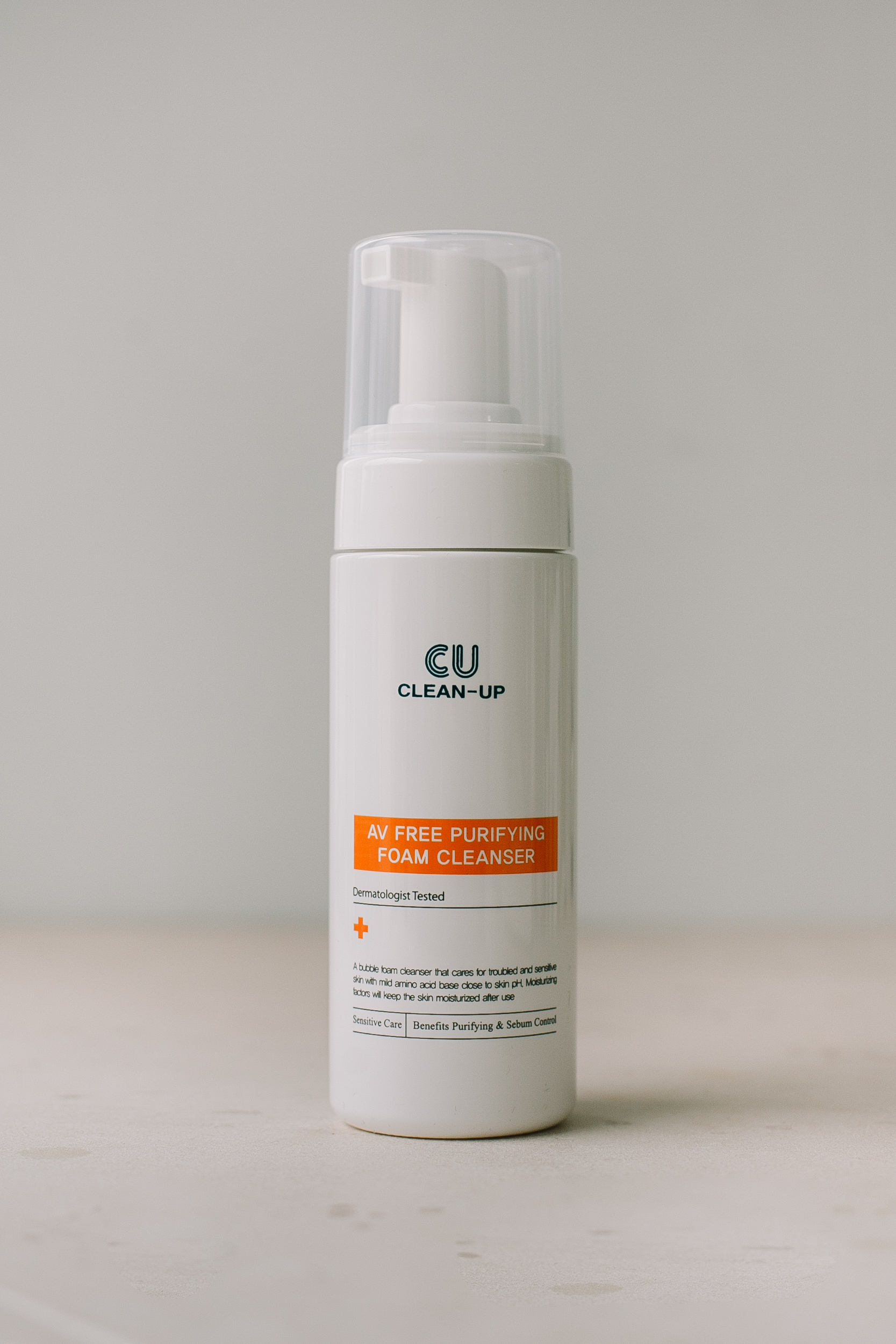 

Деликатная пенка с салициловой кислотой CU Clean Up AV Free Purifying Foam Cleanser 180ml