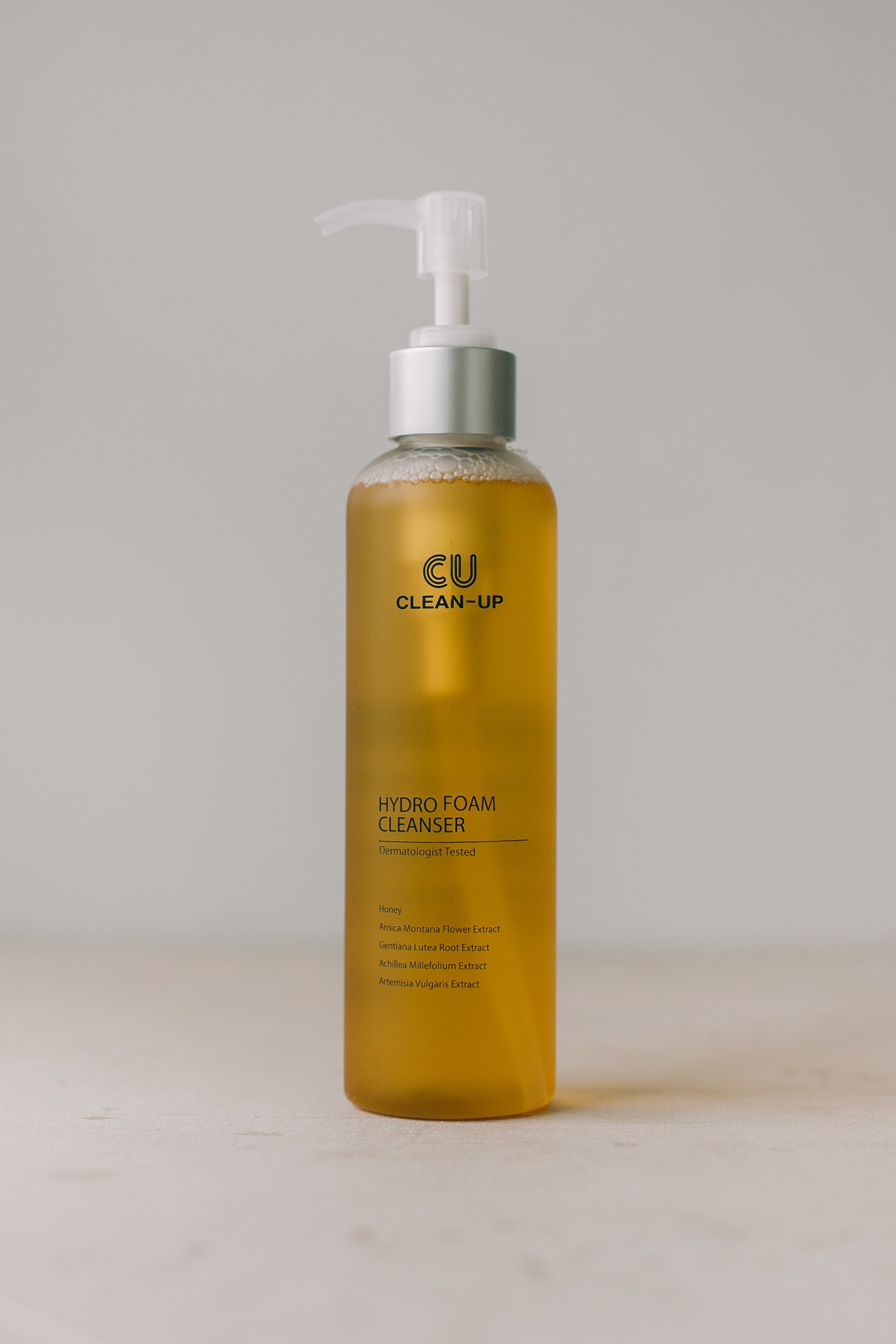 BU// Увлажняющая гель-пенка для умывания CU Clean Up Hydro Foam Cleanser 200ml