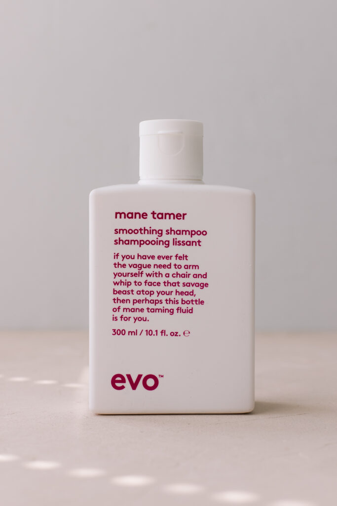 Разглаживающий шампунь для волос [укротитель гривы] Evo Mane Tamer Smoothing Shampoo 300ml