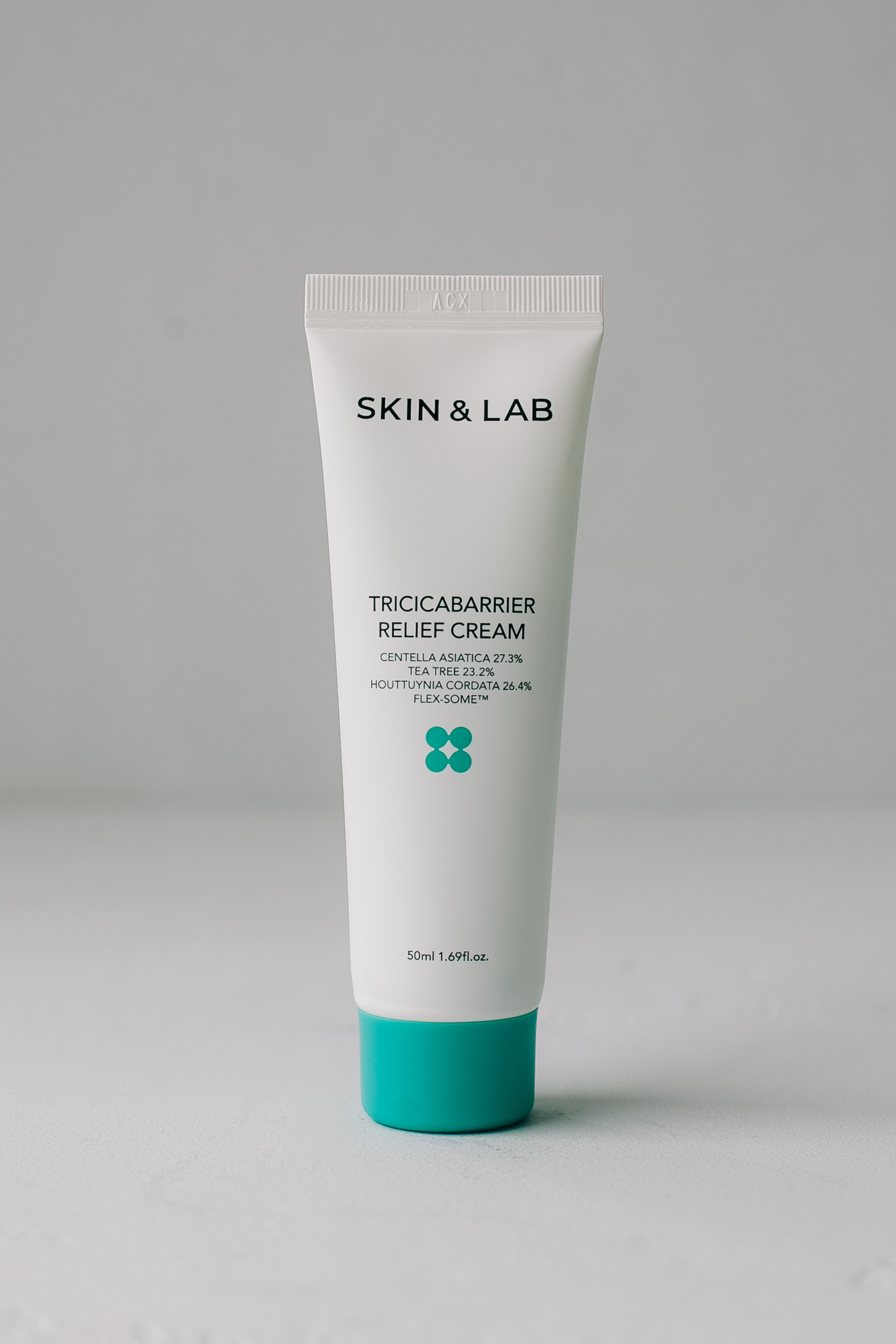 Увлажняющий крем для лица с 27,3% центеллы азиатской SKIN&LAB Tricicabarrier Relief Cream 50ml