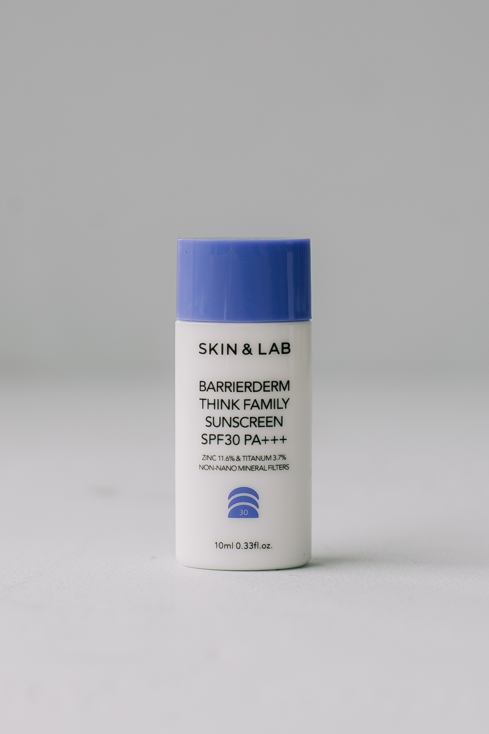 Солнцезащитный крем на физических фильтрах SKIN&LAB Barrierderm Think Family Sunscreen 10ml - фото 1