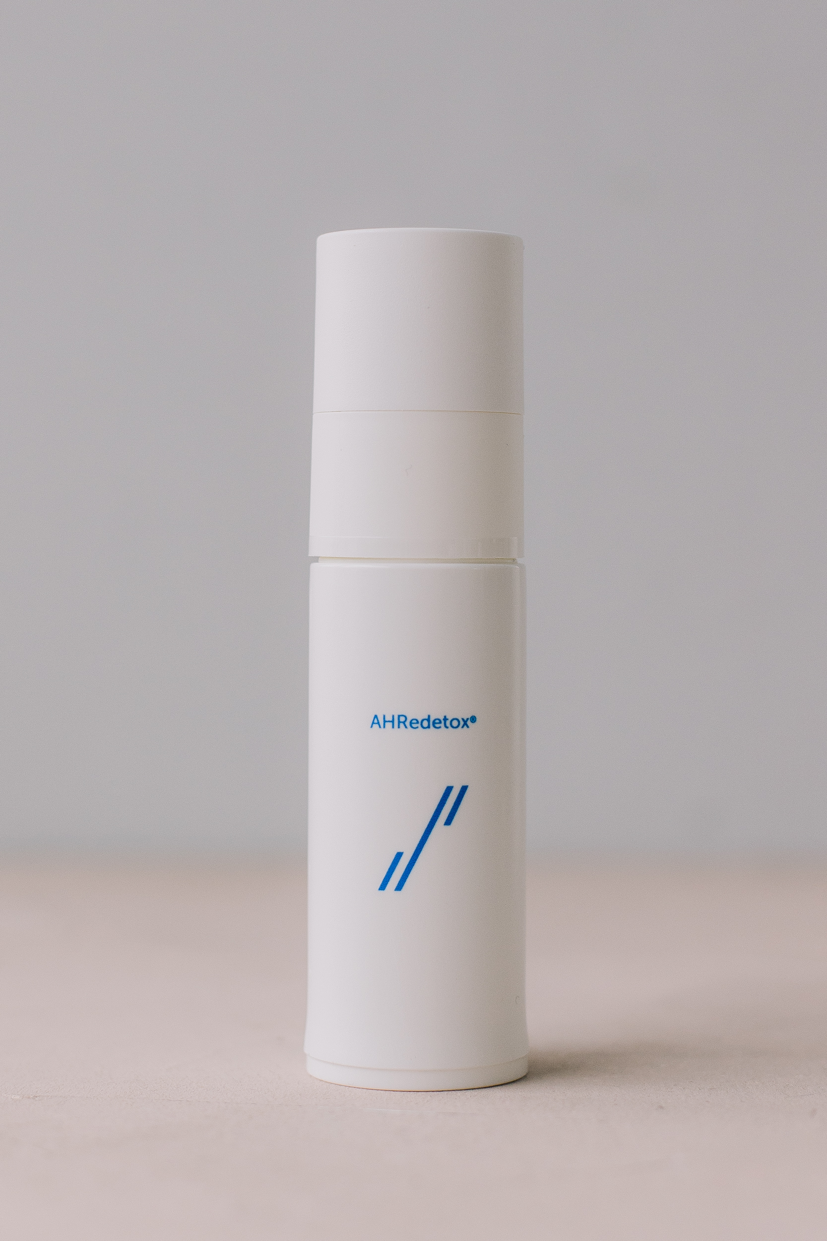 BU// Микроэмульсия с ресвератролом Skintellectual Solutions AhRedetox 30 ml