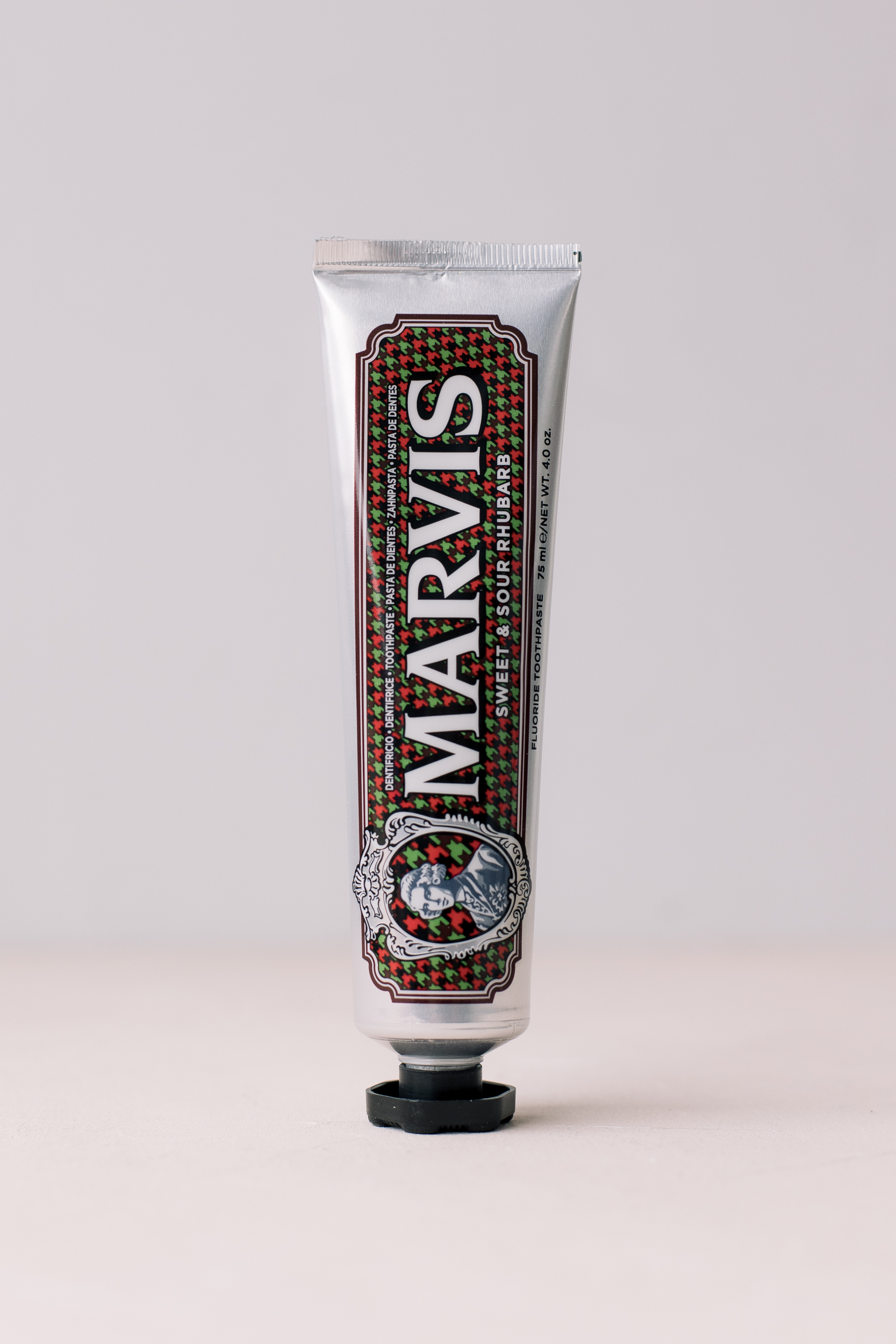 BU// Зубная паста со вкусом ревеня MARVIS Sweet & Sour Rhubarb 75 ml