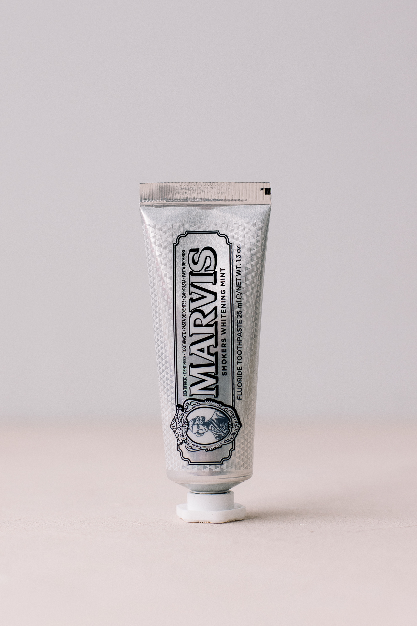 Отбеливающая зубная паста "Мята Антитабак" MARVIS Smokers Whitening Mint 25 ml