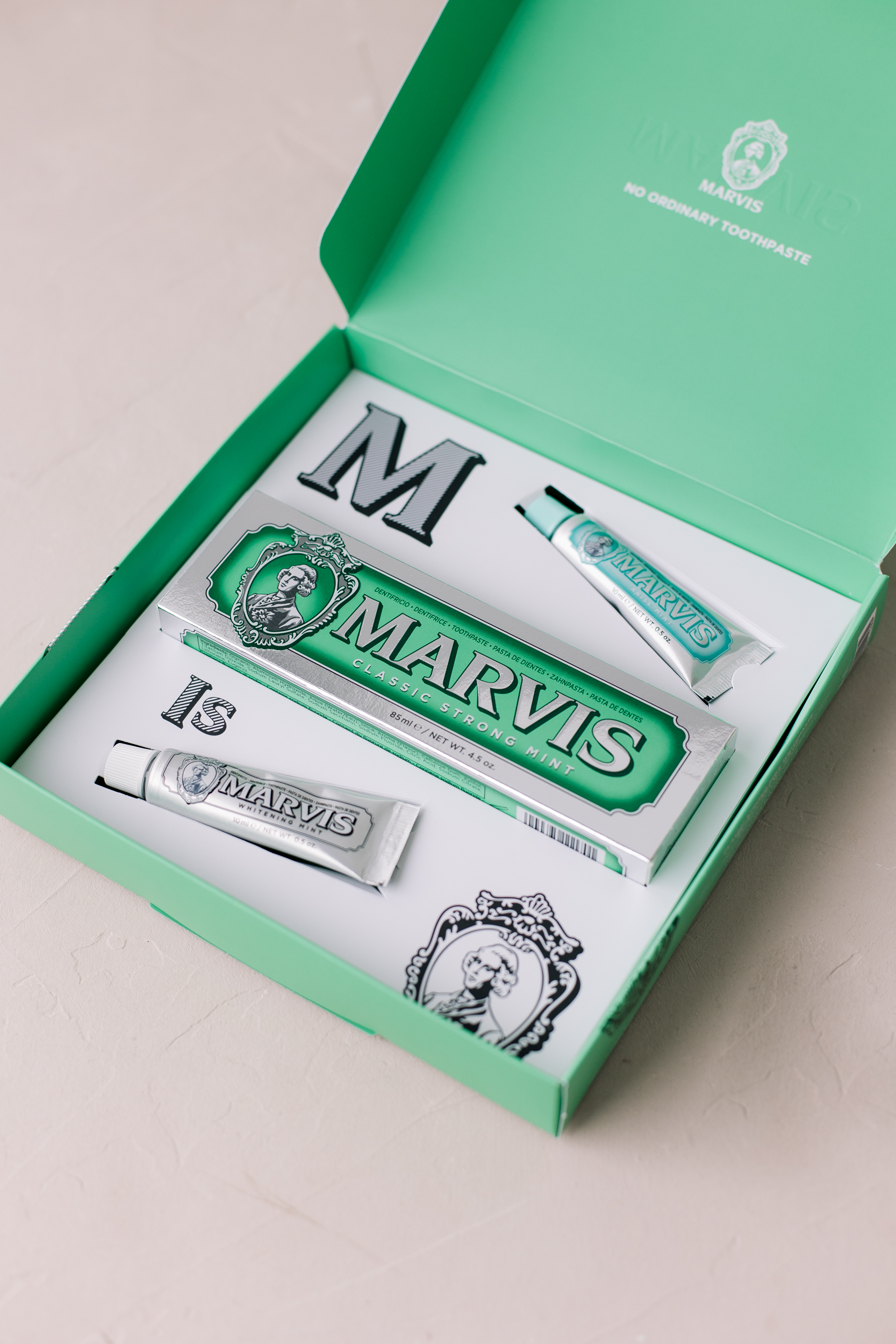 Набор из 3-х зубных паст MARVIS The Mints Gift Set 85 ml+10 ml+10 ml