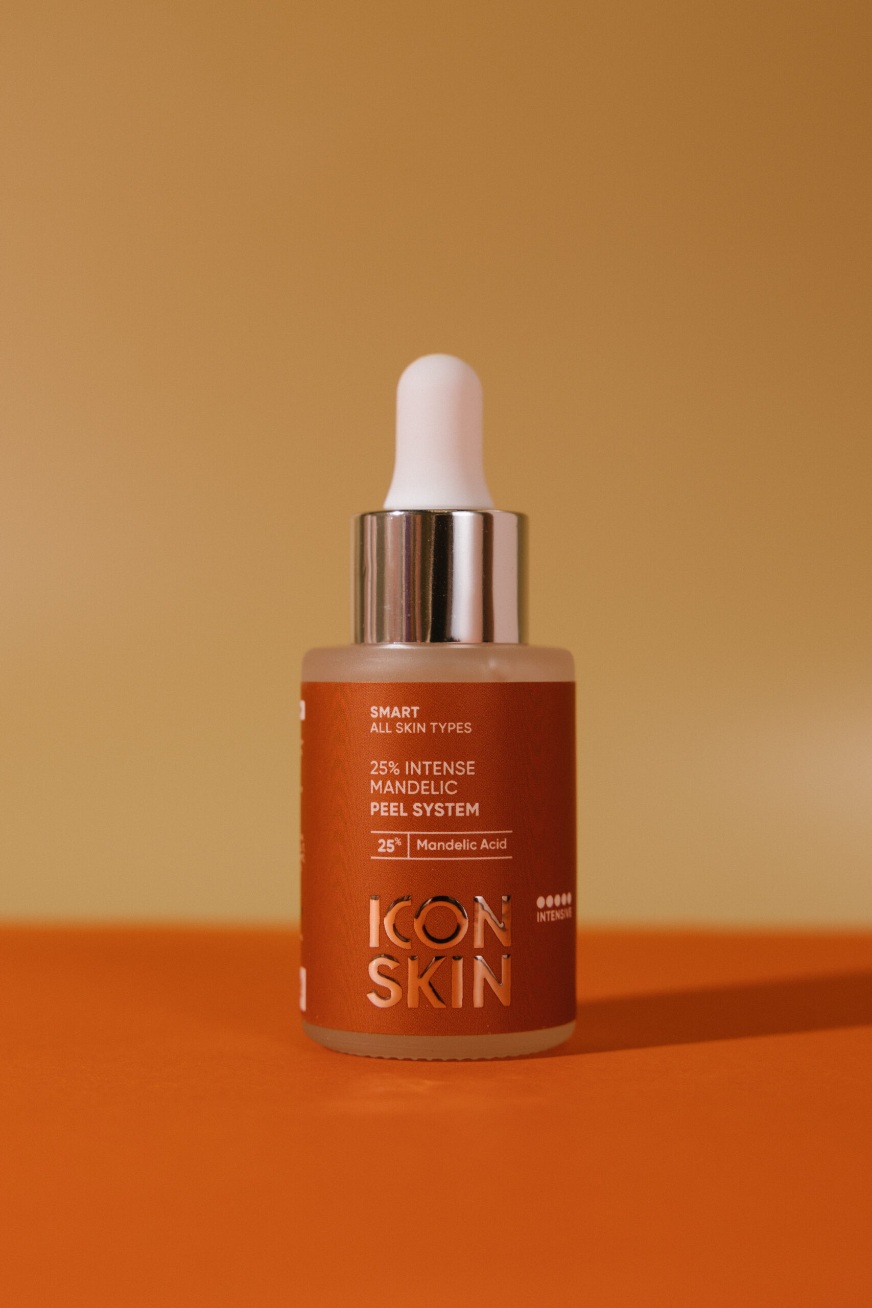 

Миндальный пилинг ICON SKIN 25% Mandelic Smart Peel System 30ml