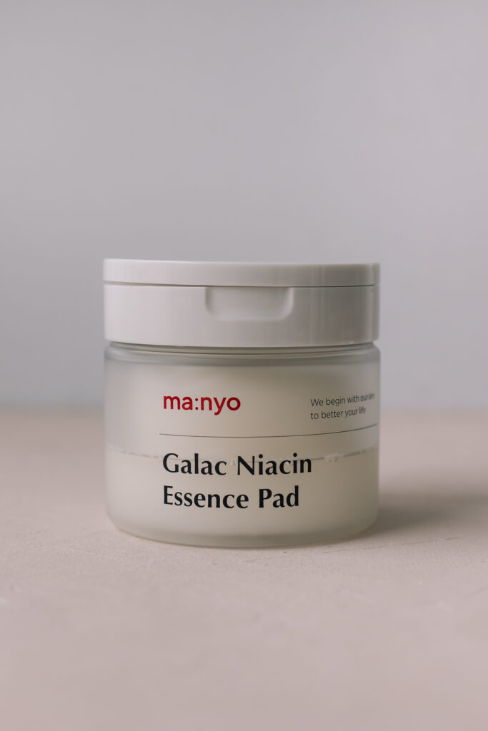 Осветляющие пэды с ниацинамидом Manyo Galac Niacin Essence Pad 80шт/300g