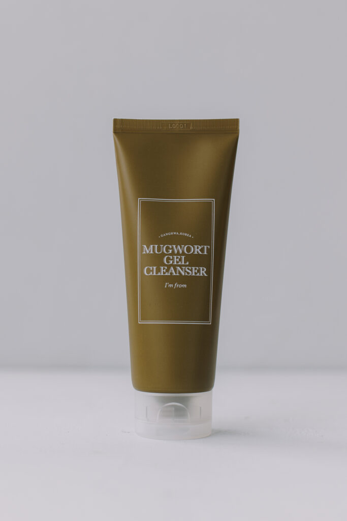 Мягкий гель для умывания с 60% экстрактом полыни I’m from Mugwort Gel Cleanser 150ml