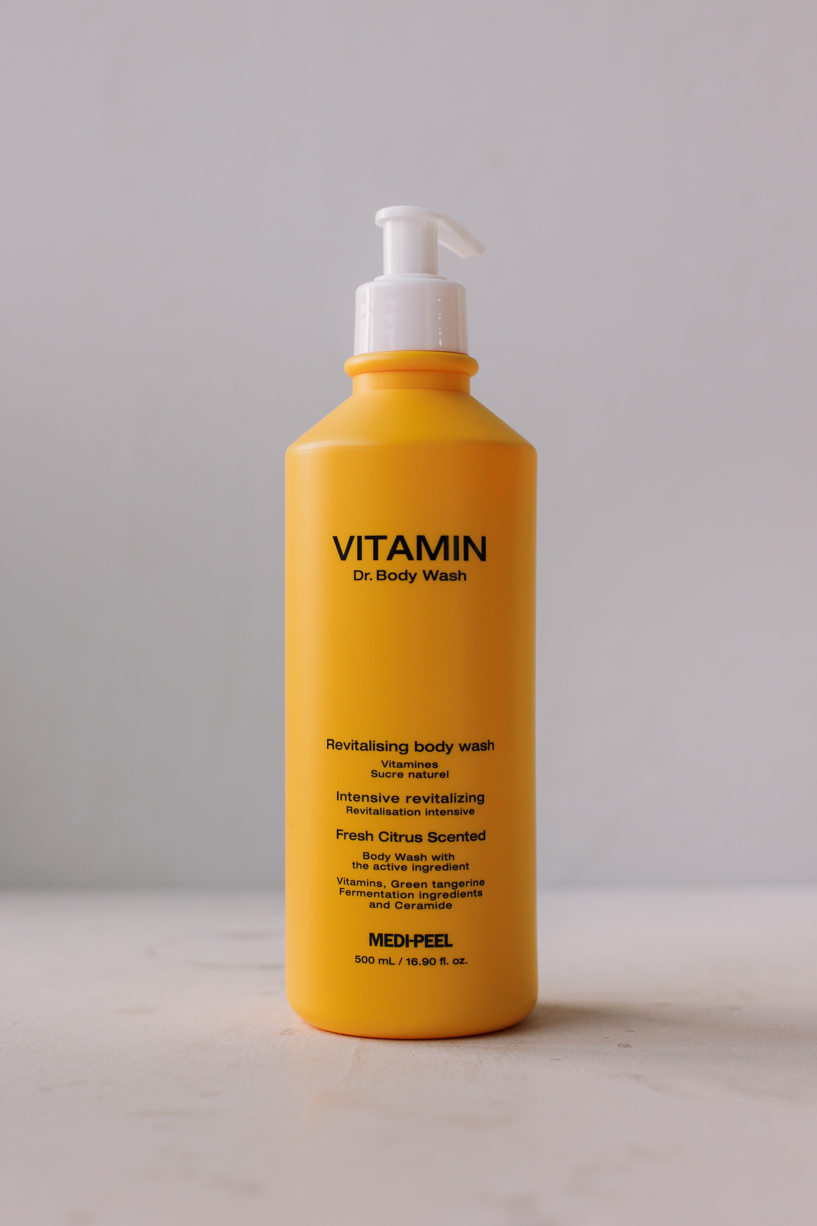 Vitamin medi peel. Medi-Peel Vitamin Dr.body Wash (500ml) очищающий гель для тела с комплексом витаминов. Medi Peel Vitamin солнцезащитный.