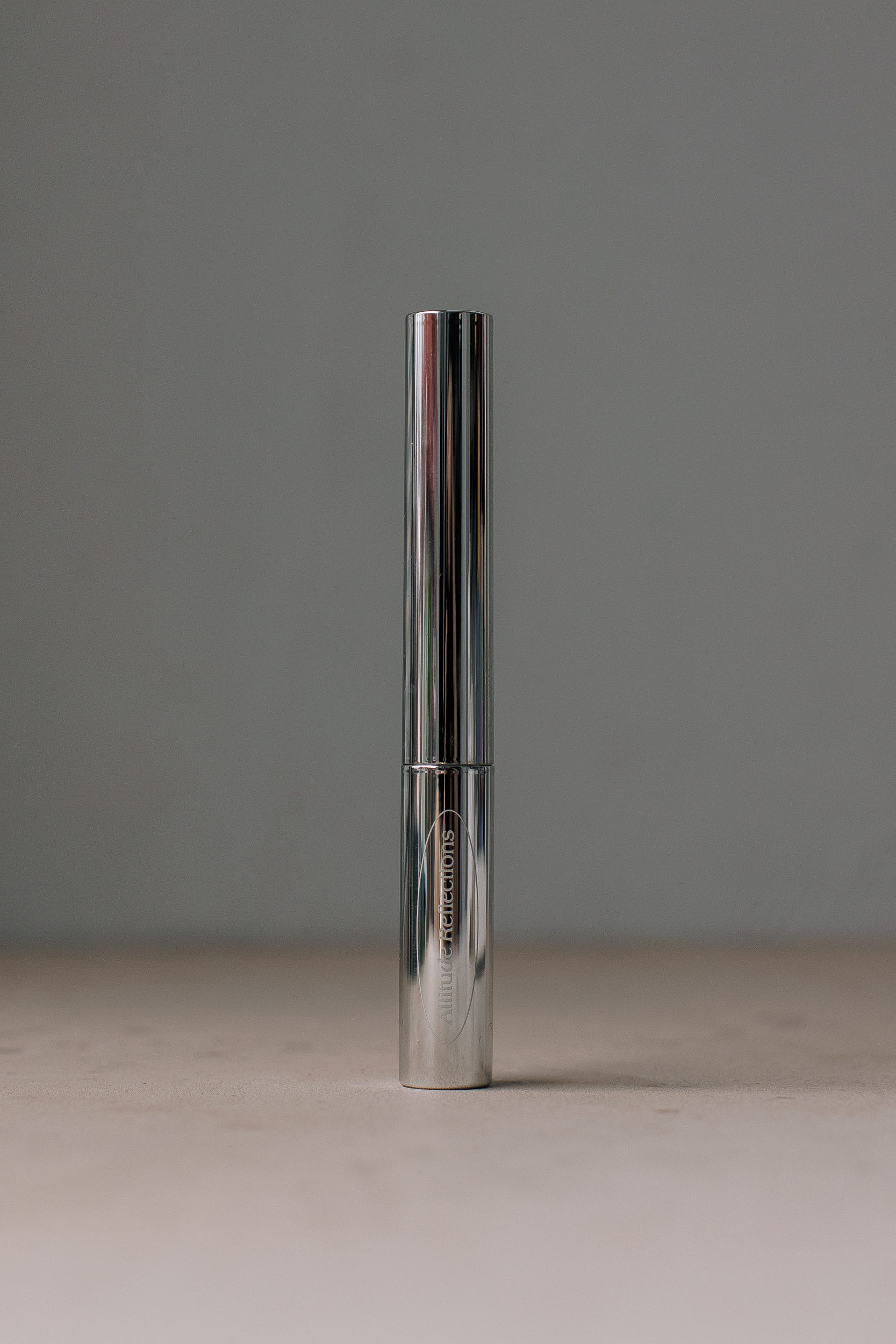 

Тушь для ресниц удлиняющая с легким эффектом объема Dear. A Tilted Tip Bottom-Lash Mascara 3g