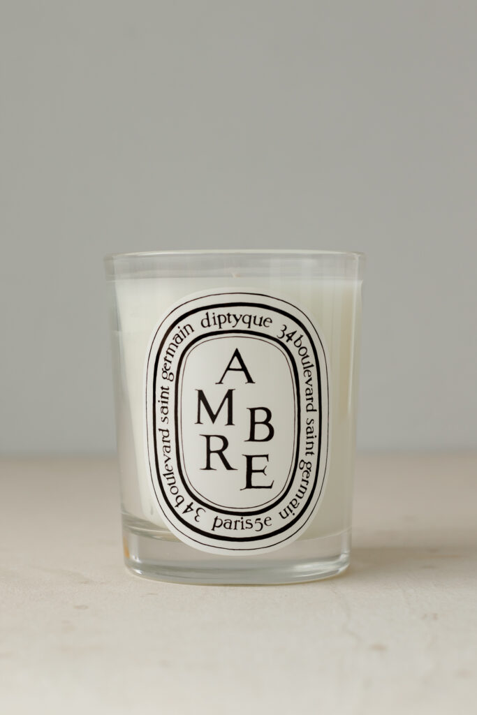 Ароматическая свеча Diptyque Ambre Scented Candle 190g