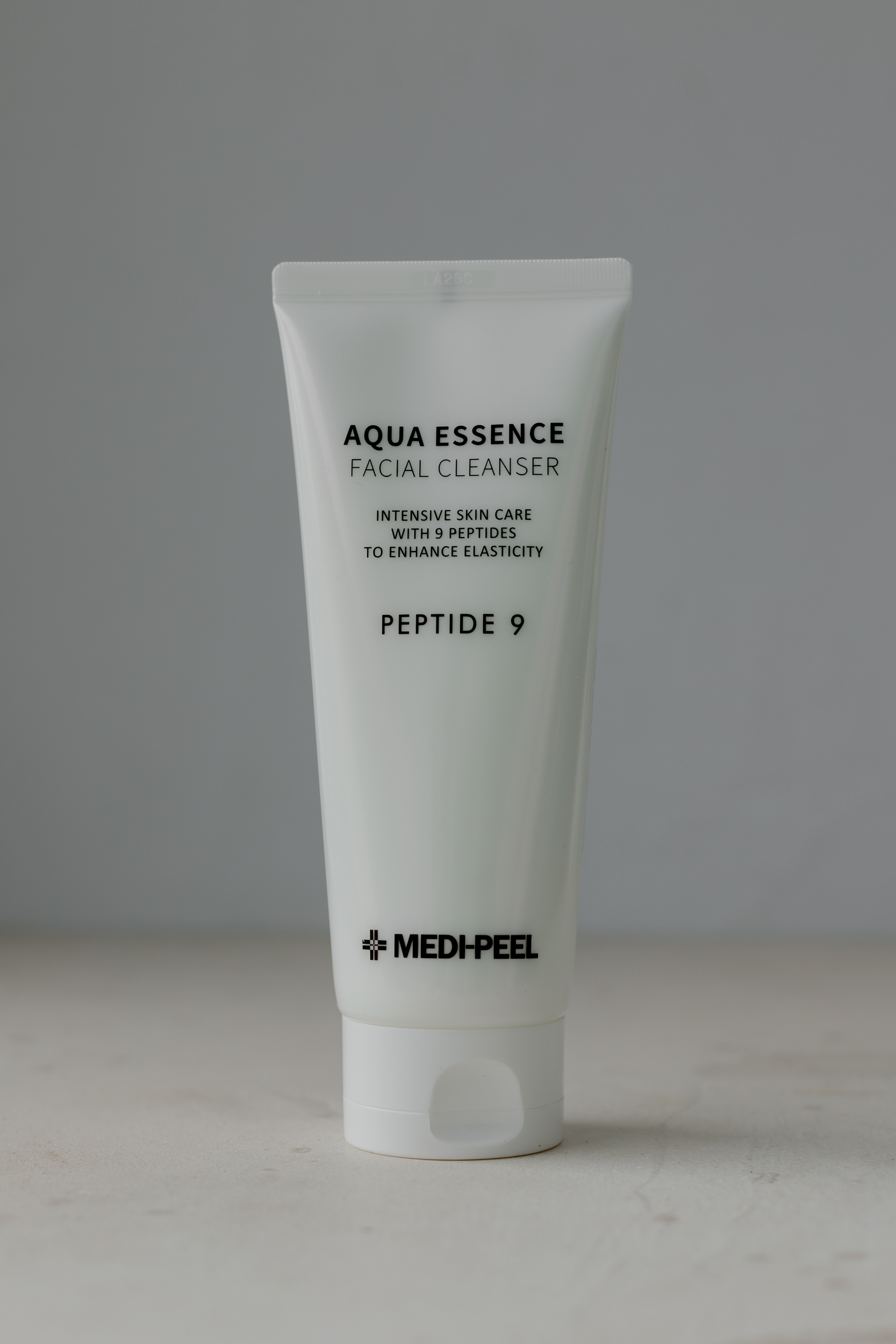 Medi-Peel Peptide 9 Aqua Essence Toner тонер-эссенция разглаживающий морщины 250ml. Medi-Peel Peptide 9 Aqua Volume Tox Mist.