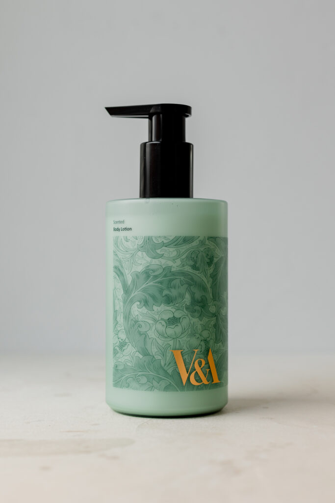 Лосьон для тела с ароматом [Свежий букет] V&A Scented Body Lotion [Fresh Bouquet] 450ml