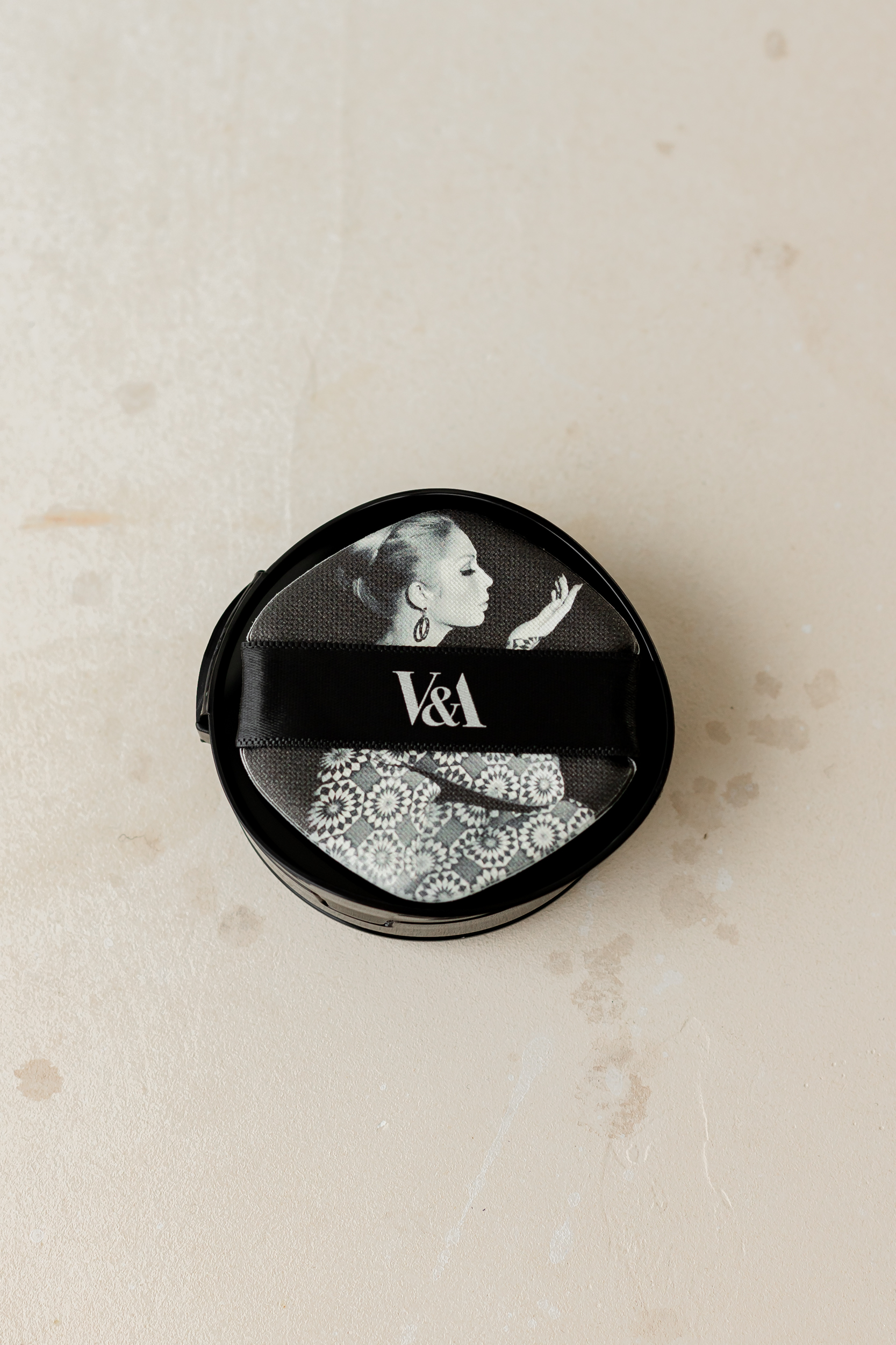 Сменный блок (рефил) V&A Long-Wear Cushion Foundation Radiant [01 Fair Ivory] 15g