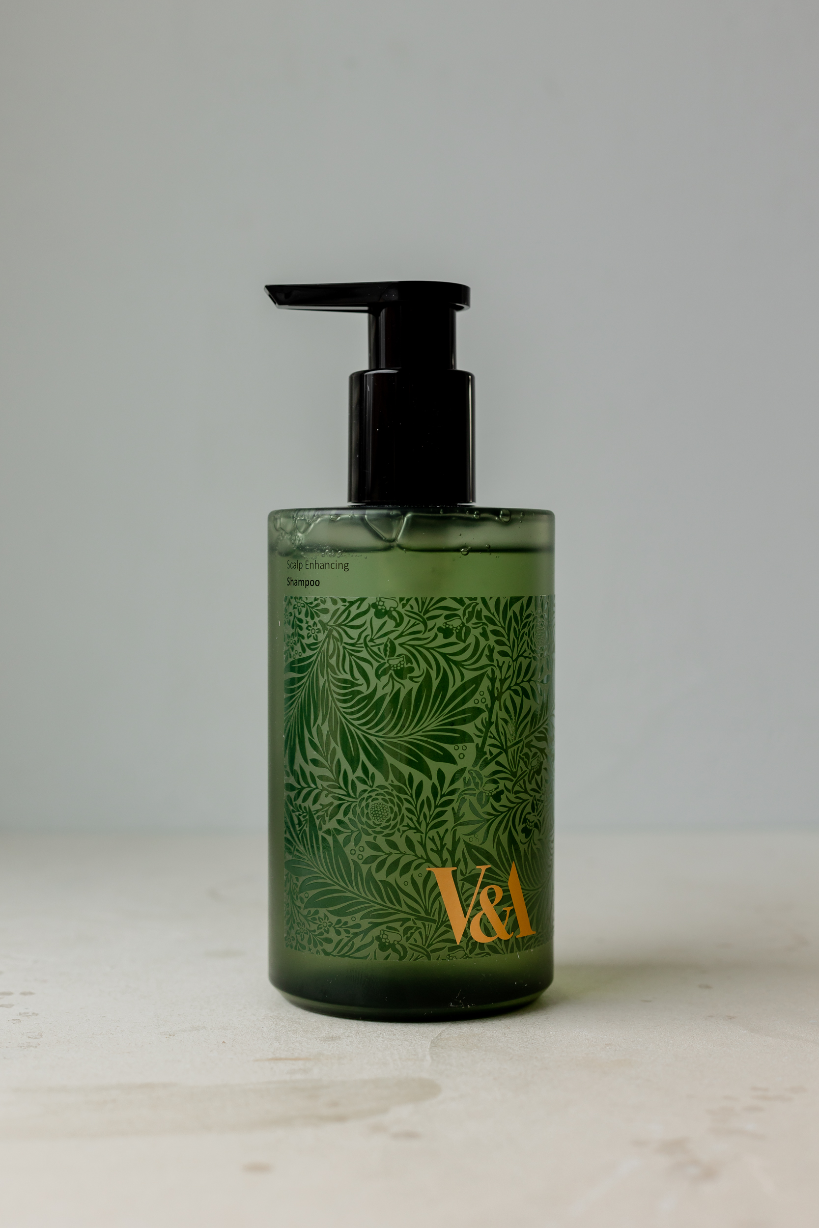 Шампунь для укрепления кожи головы V&A Scalp Enhancing Shampoo 450ml