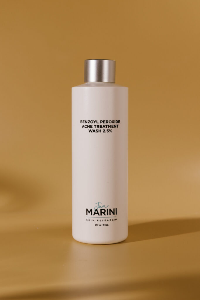 Лосьон для умывания с BPO 2,5%  JAN MARINI Acne Treatment Wash 2,5% 237ml