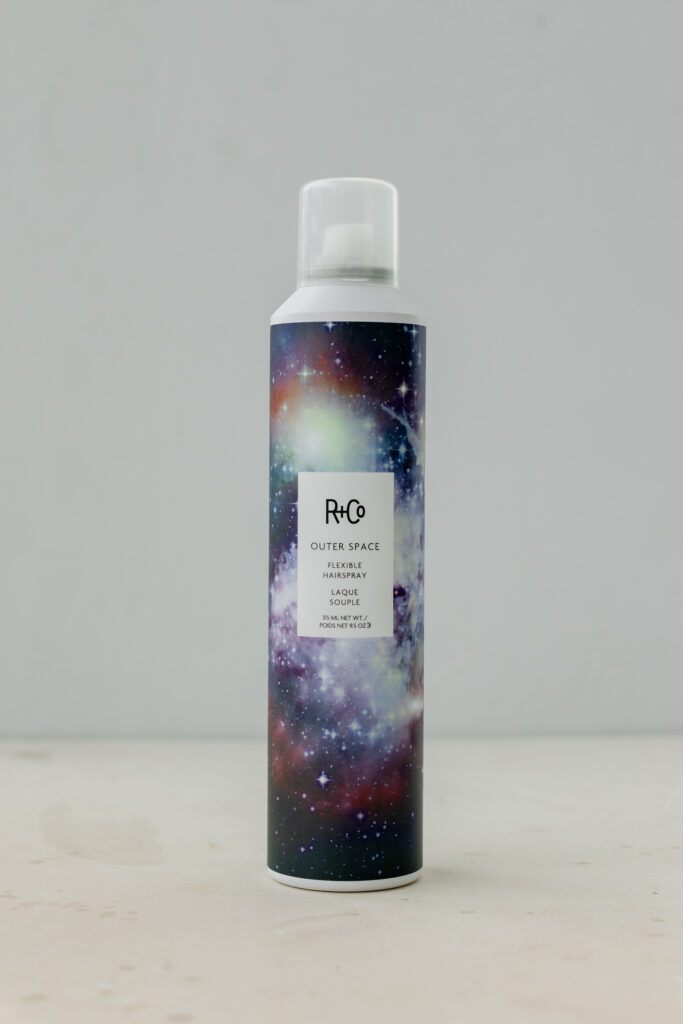 ГАЛАКТИКА спрей для укладки подвижной фиксации R+Co OUTER SPACE Flexible Hairspray 315ml