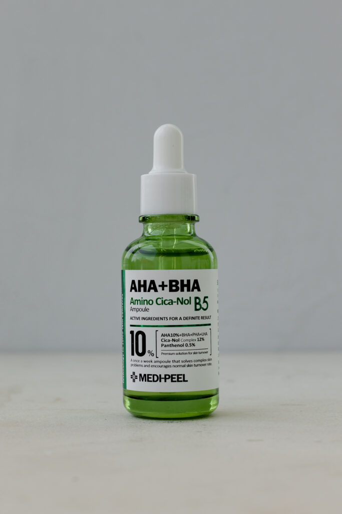 Сыворотка с AHA BHA кислотами 10% и лечебным комплексом Cica-Nol 12% MEDI-PEEL AHA BHA Amino Cica-Nol B5 Ampoule 30ml