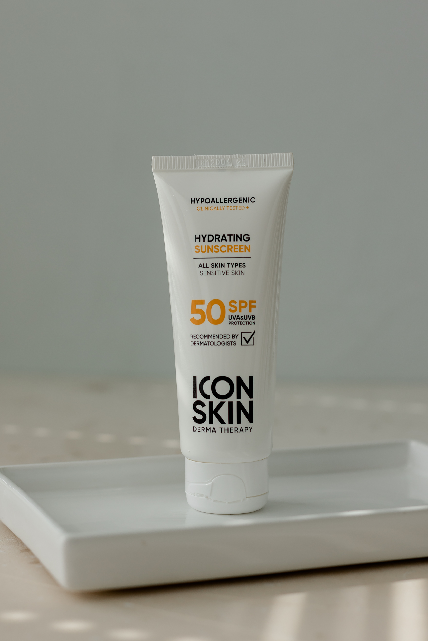 Увлажняющий санскрин ICON SKIN Hydrating Sunscreen SPF 50 75ml